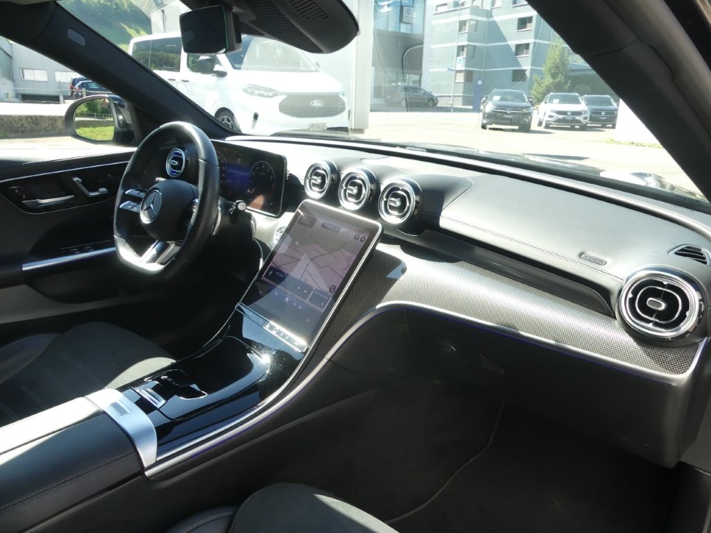 MERCEDES-BENZ C 300 d T AMG Line-image-8