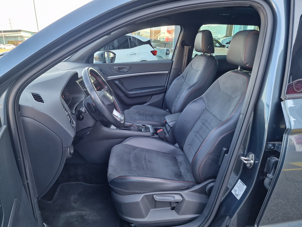 SEAT Ateca 2.0 TSI FR 4Drive DSG-image-9
