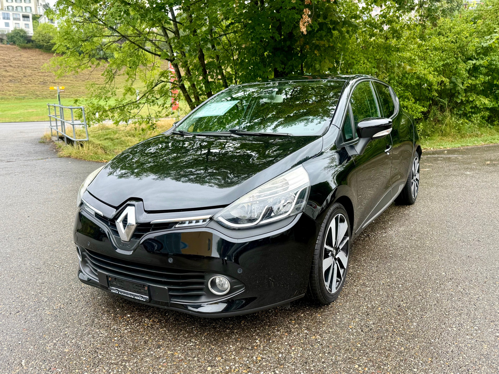RENAULT Clio 1.2 16V T Dynamique EDC-image-0