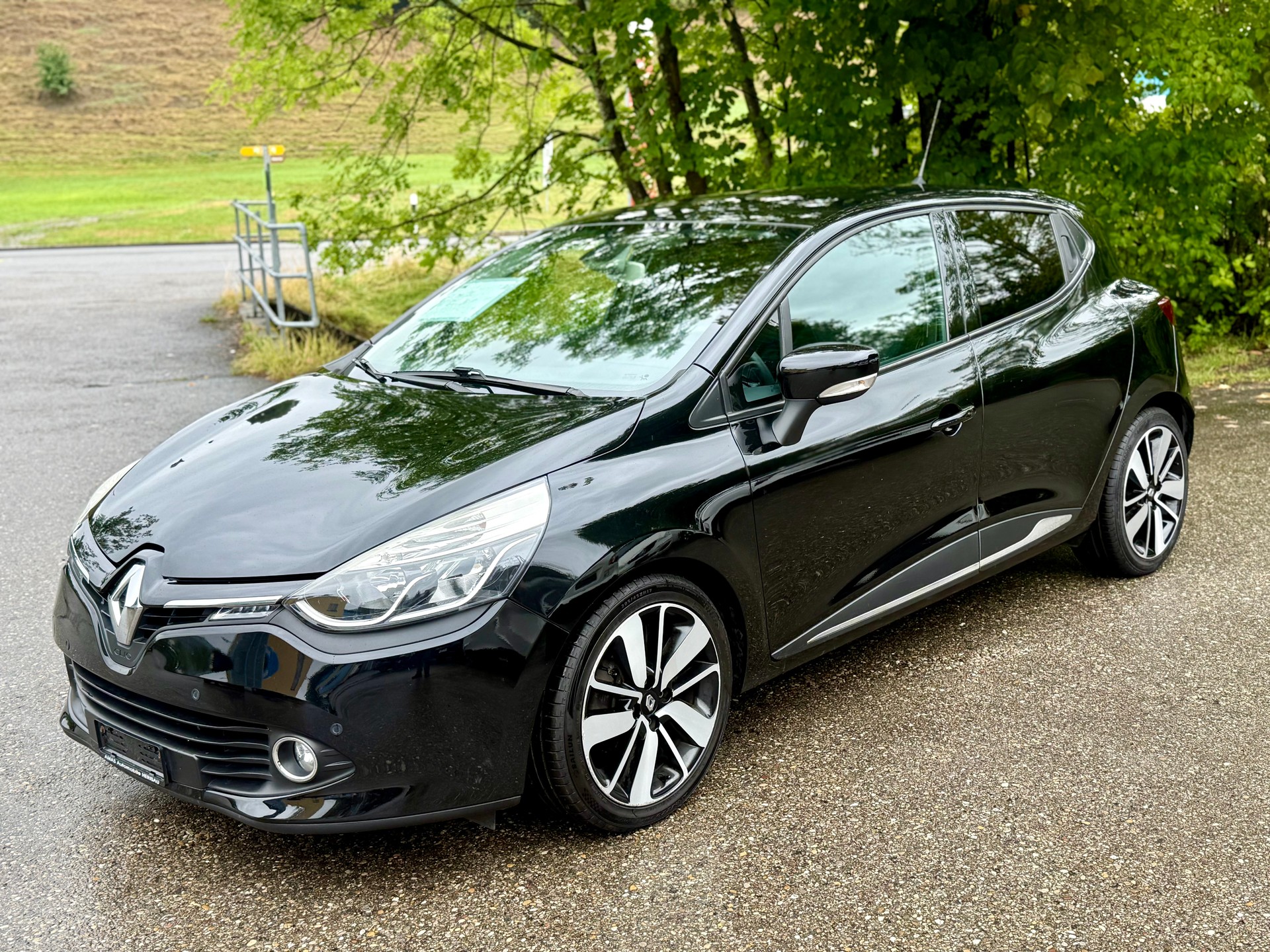 RENAULT Clio 1.2 16V T Dynamique EDC-image-1