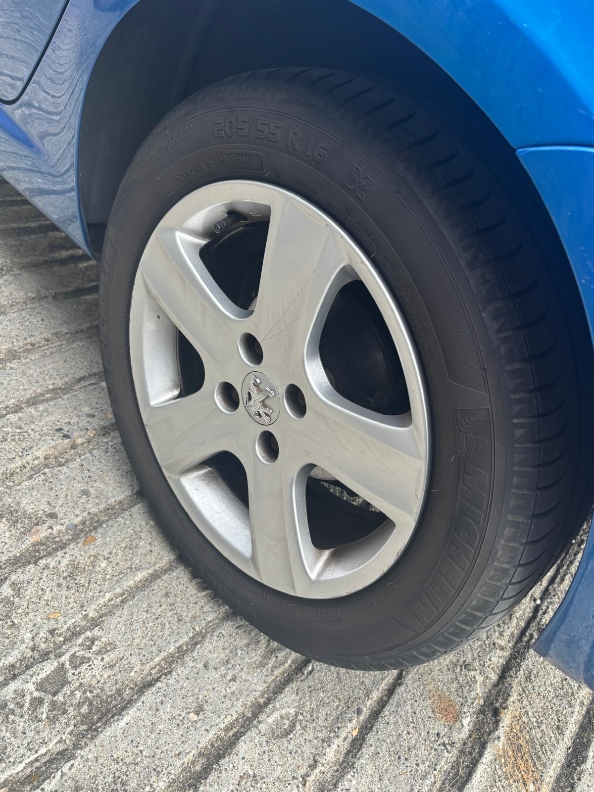 PEUGEOT 307 2.0 16V-image-7