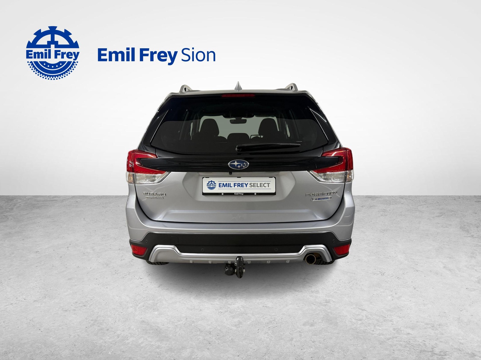 SUBARU Forester Station 2.0i e-Boxer Swiss Plus-image-3