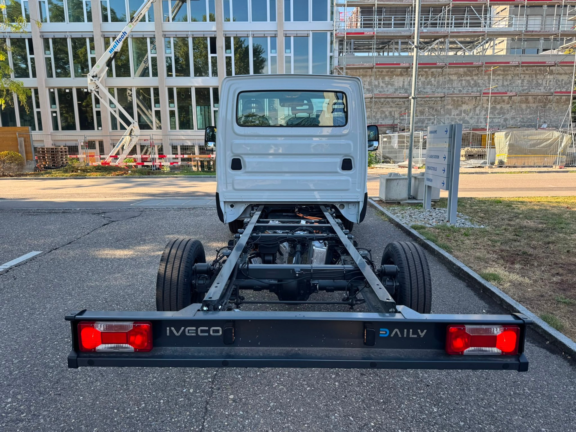 IVECO eDaily 42S14E-image-3