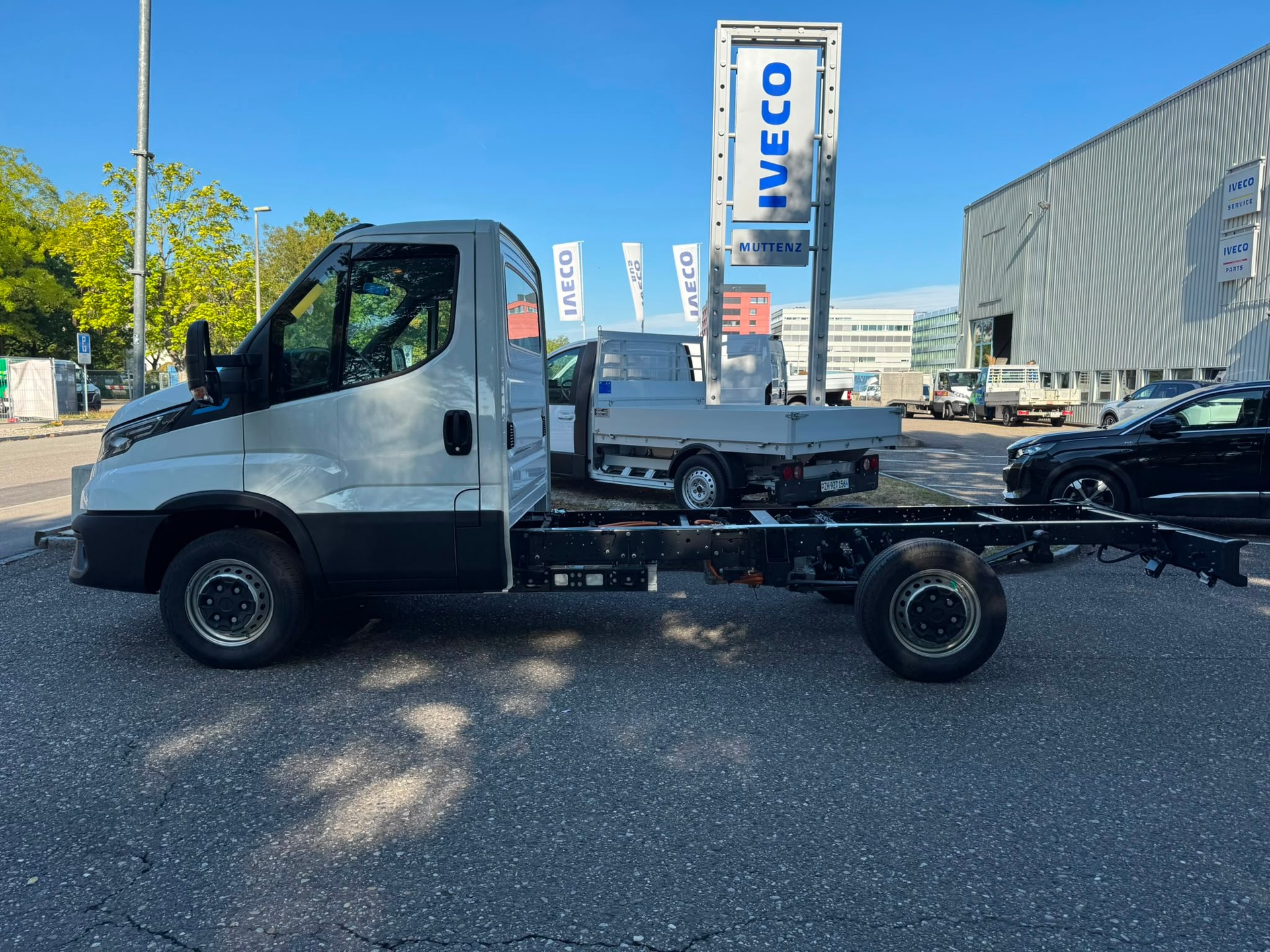 IVECO eDaily 42S14E-image-1