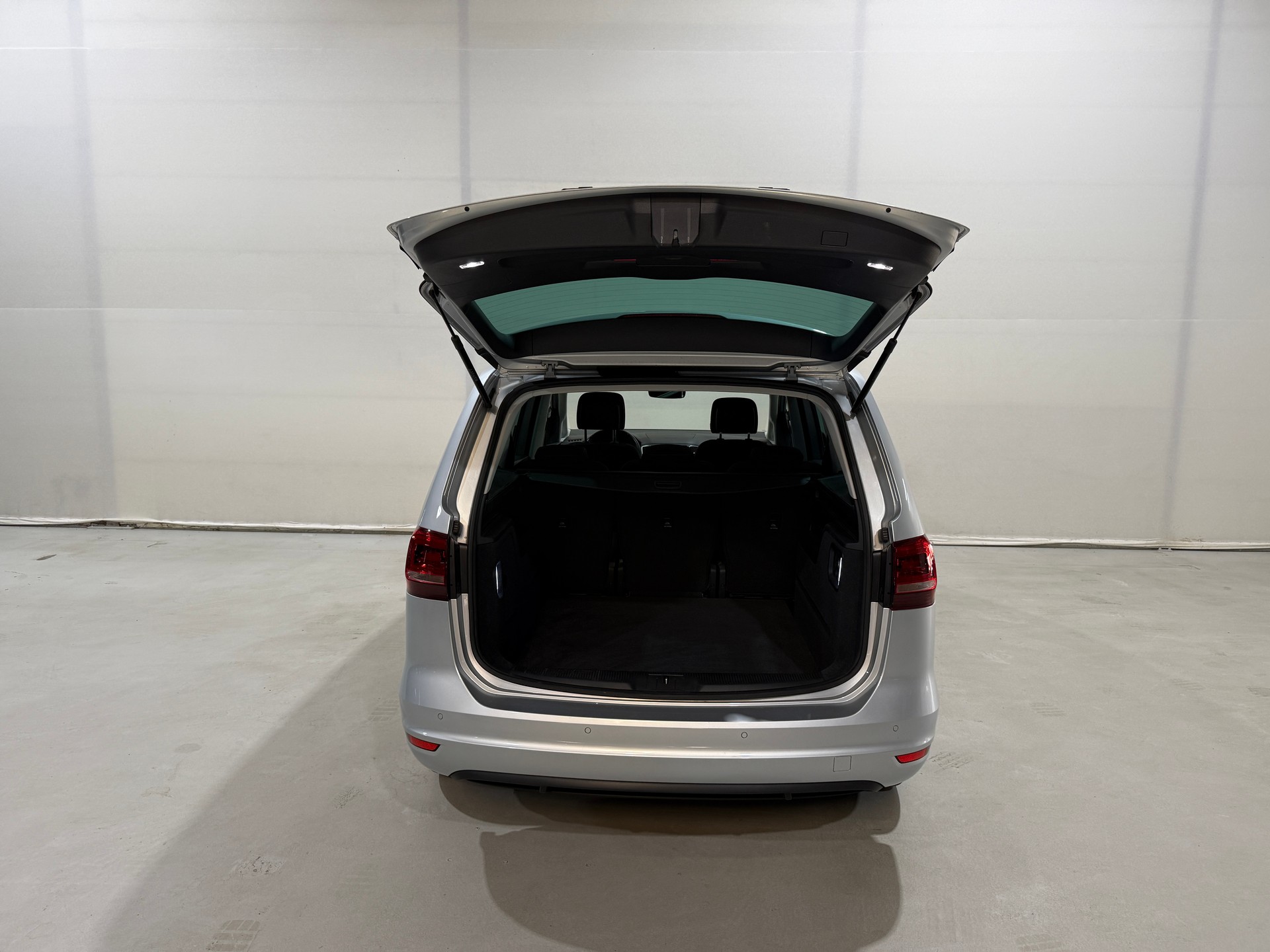 VW Sharan 1.4 TSI BlMT Comfortline DSG-image-10