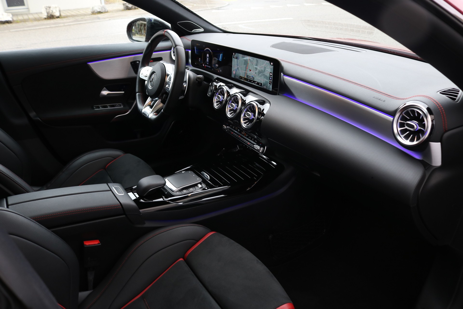 MERCEDES-BENZ CLA 35 AMG 4Matic 7G-DCT (CH)-image-14