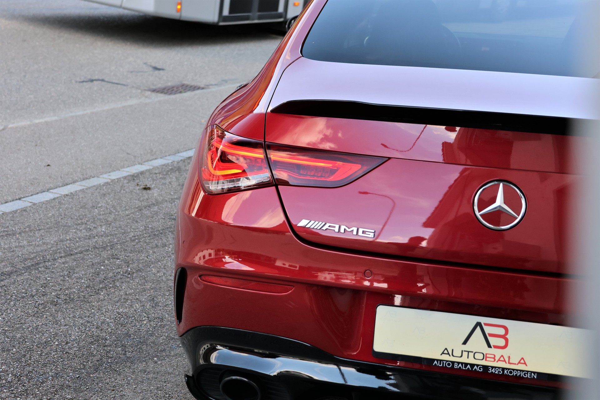 MERCEDES-BENZ CLA 35 AMG 4Matic 7G-DCT (CH)-image-4