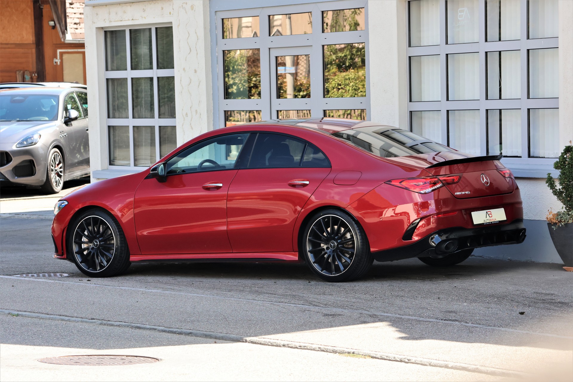 MERCEDES-BENZ CLA 35 AMG 4Matic 7G-DCT (CH)-image-3