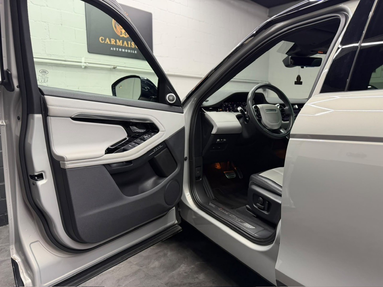 LAND ROVER Range Rover Evoque R-Dynamic P 250 HSE AT9 | CH-Auto | 1. Hand | Facelift-image-13