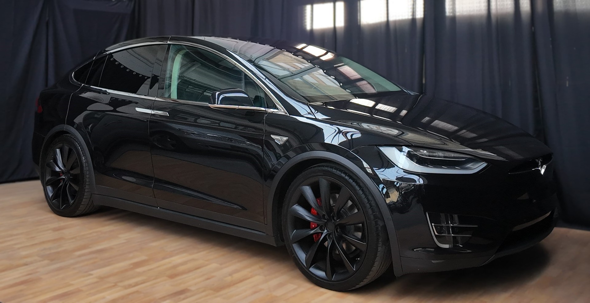 TESLA Model X 90 D Performance-image-0