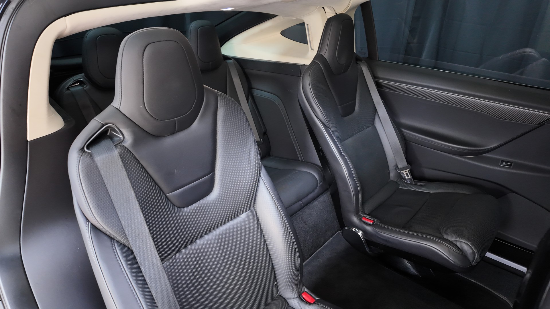 TESLA Model X 90 D Performance-image-9