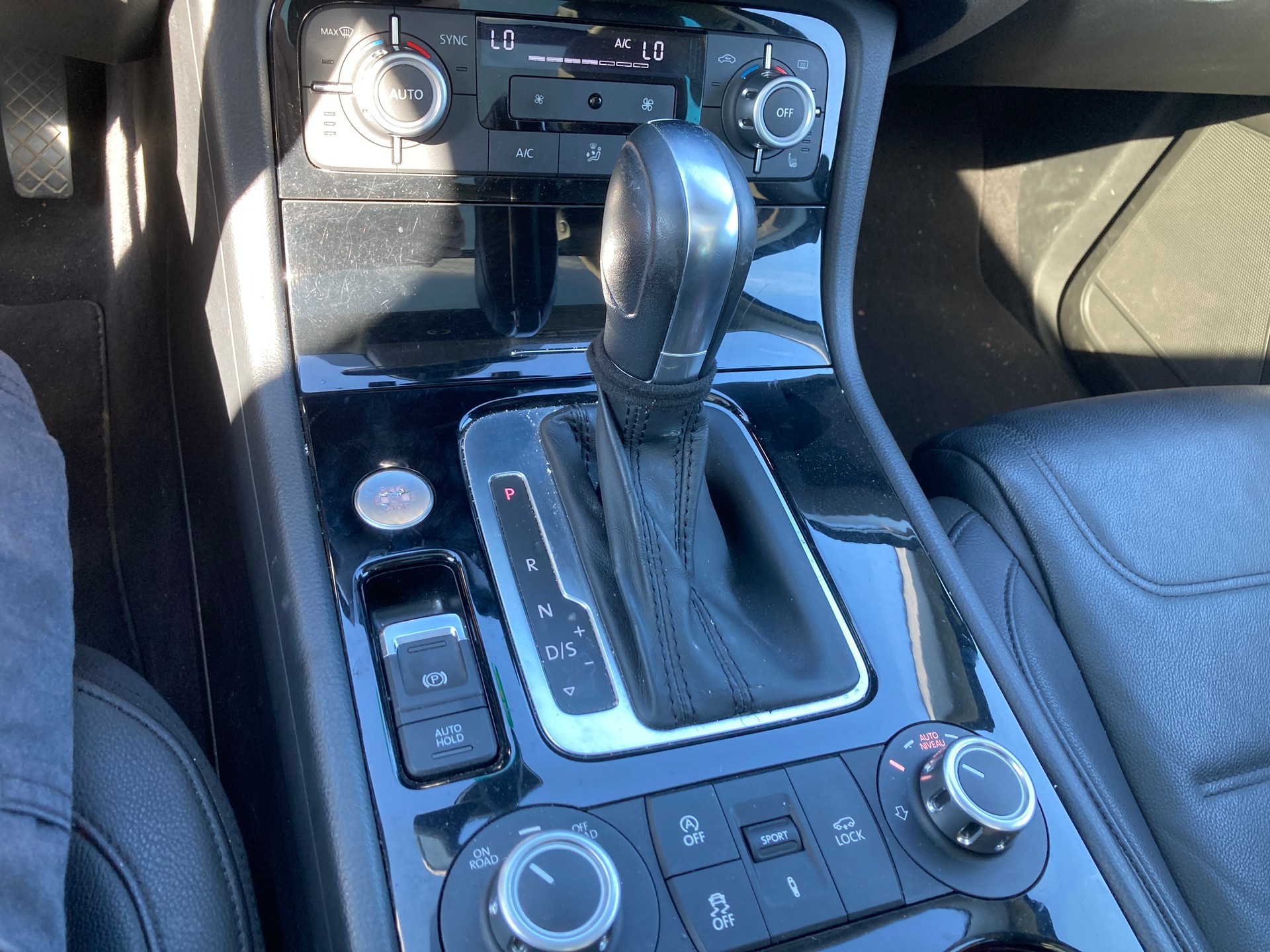 VW Touareg 3.0 TDI BMT Black Pearl Tiptronic mit Anhängerkupplung 3`500 KG-image-13