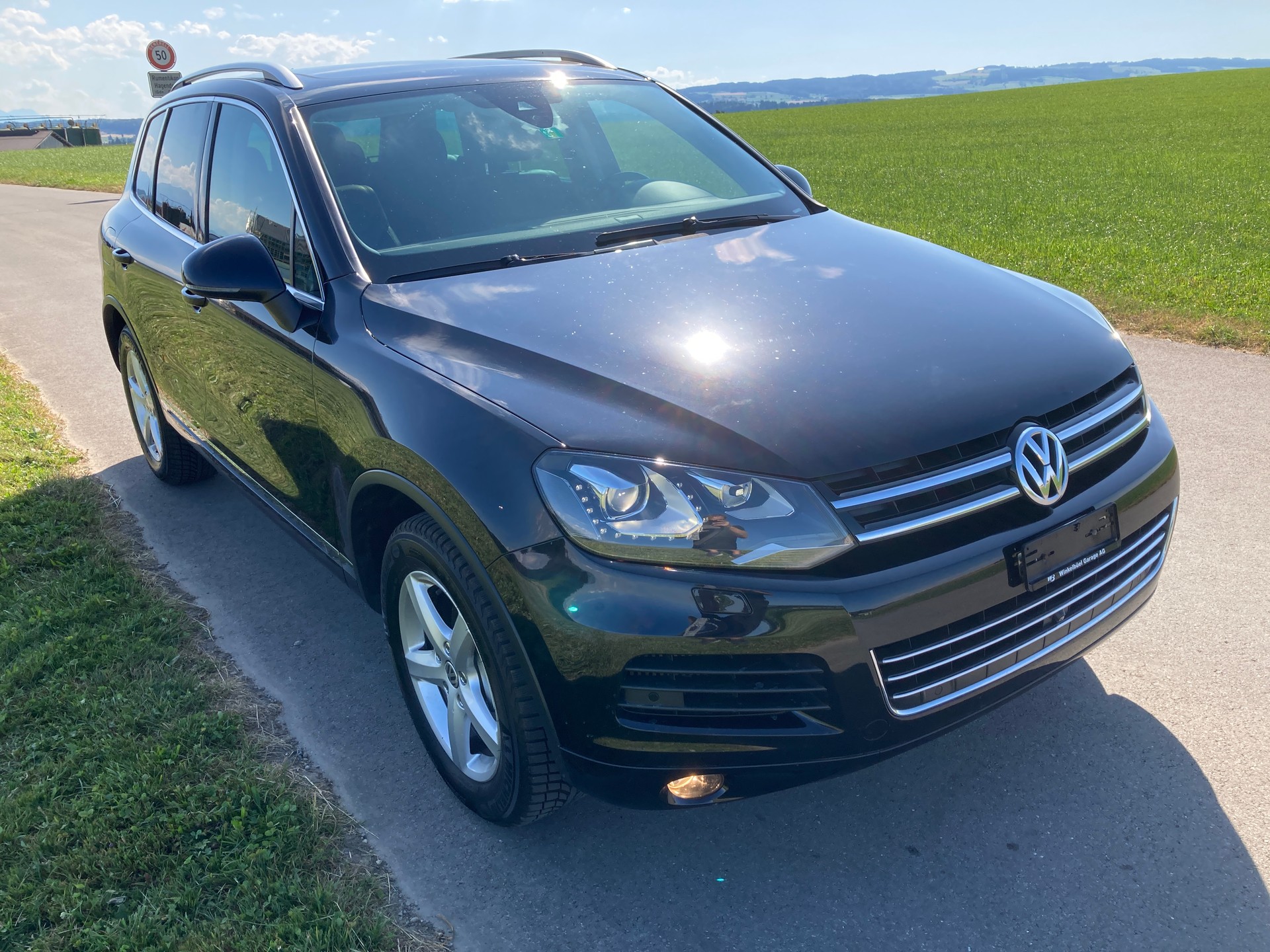 VW Touareg 3.0 TDI BMT Black Pearl Tiptronic mit Anhängerkupplung 3`500 KG-image-1