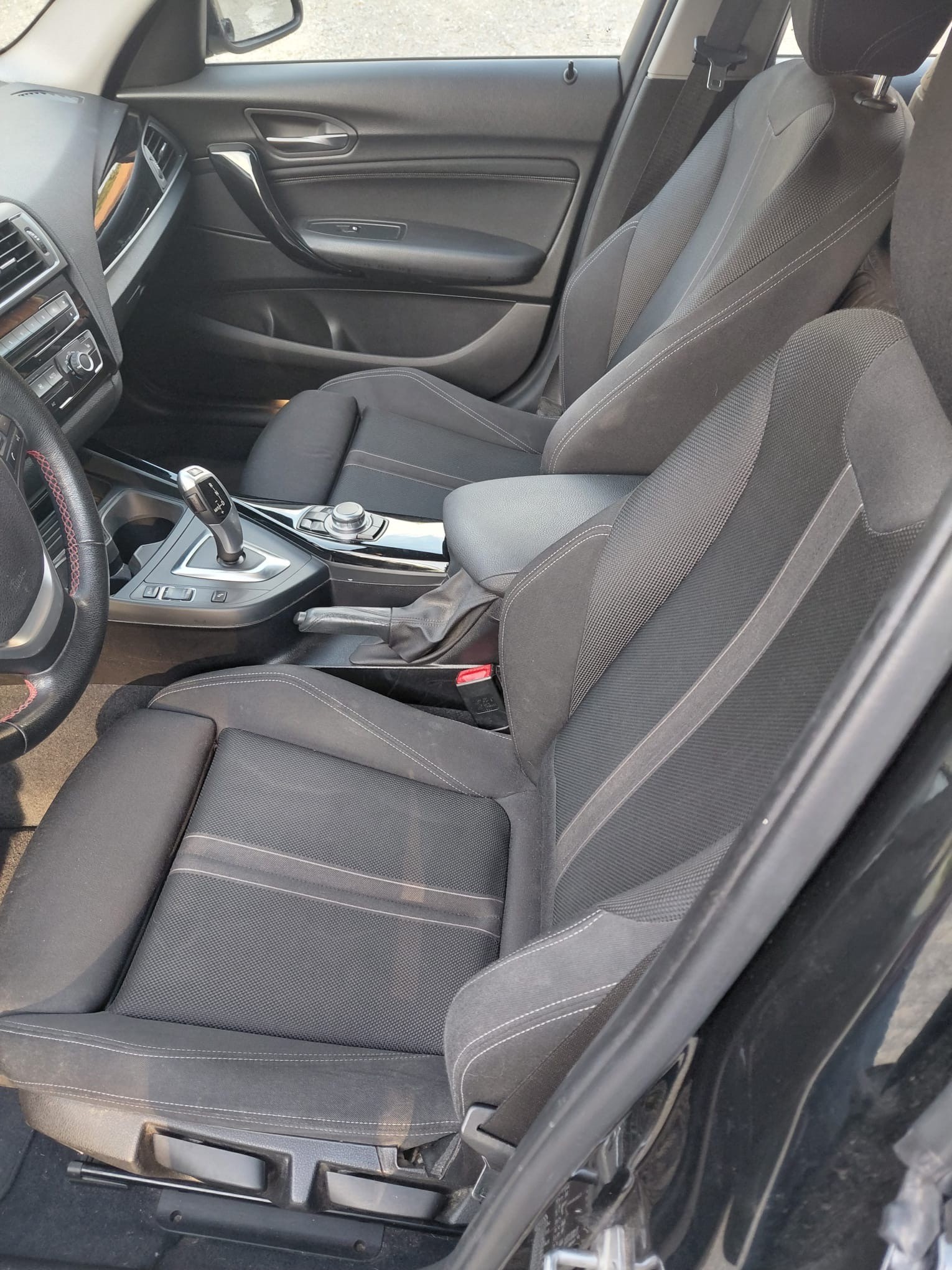 BMW 118i-image-4