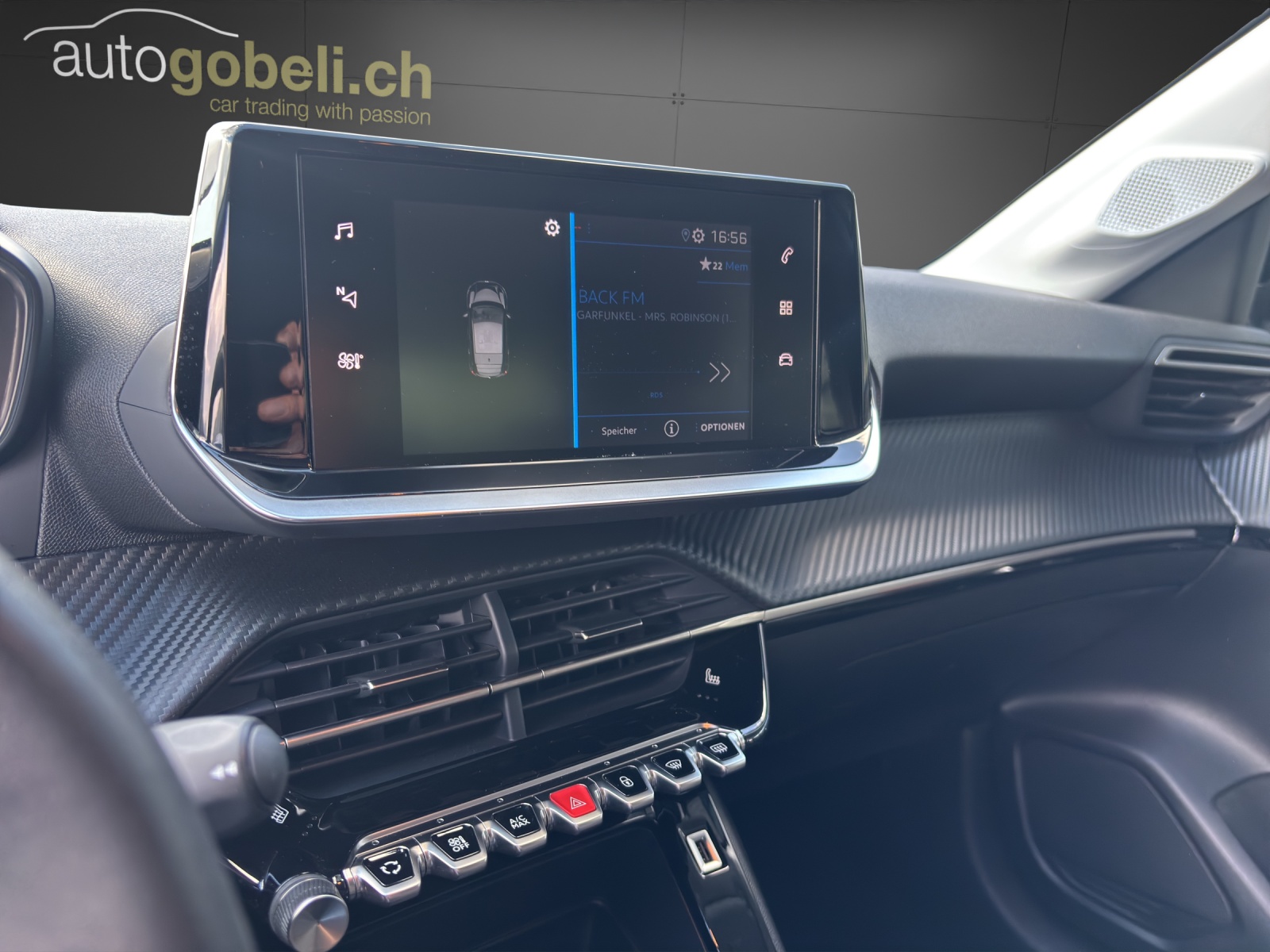 PEUGEOT 208 1.2 PureTech Active Pack-image-8