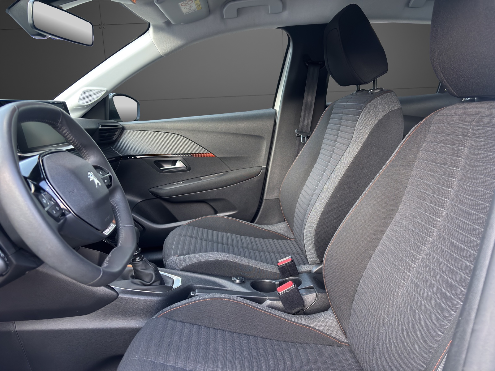 PEUGEOT 208 1.2 PureTech Active Pack-image-2