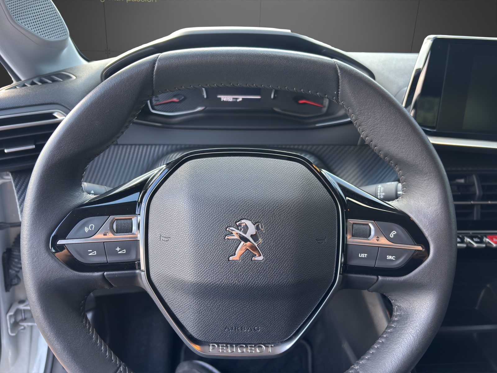 PEUGEOT 208 1.2 PureTech Active Pack-image-5