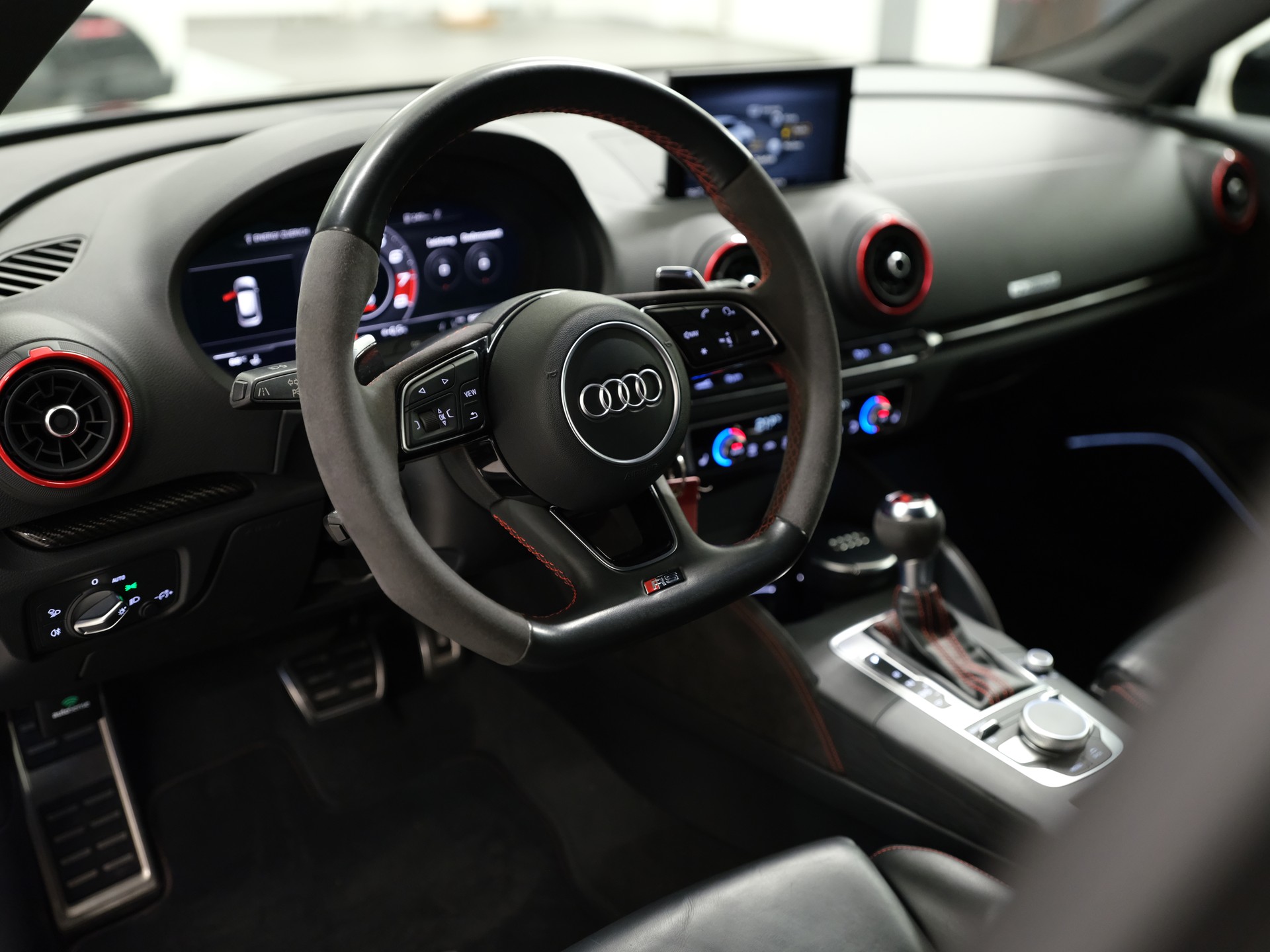 AUDI RS3 Sportback 2.5 TSI quattro S-tronic *ABT-TUNING*-image-17