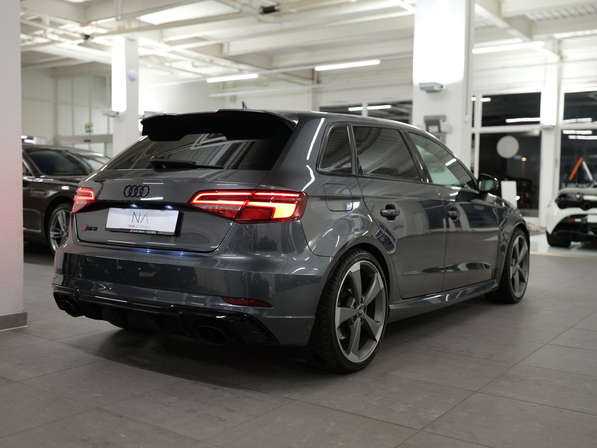 AUDI RS3 Sportback 2.5 TSI quattro S-tronic *ABT-TUNING*-image-6