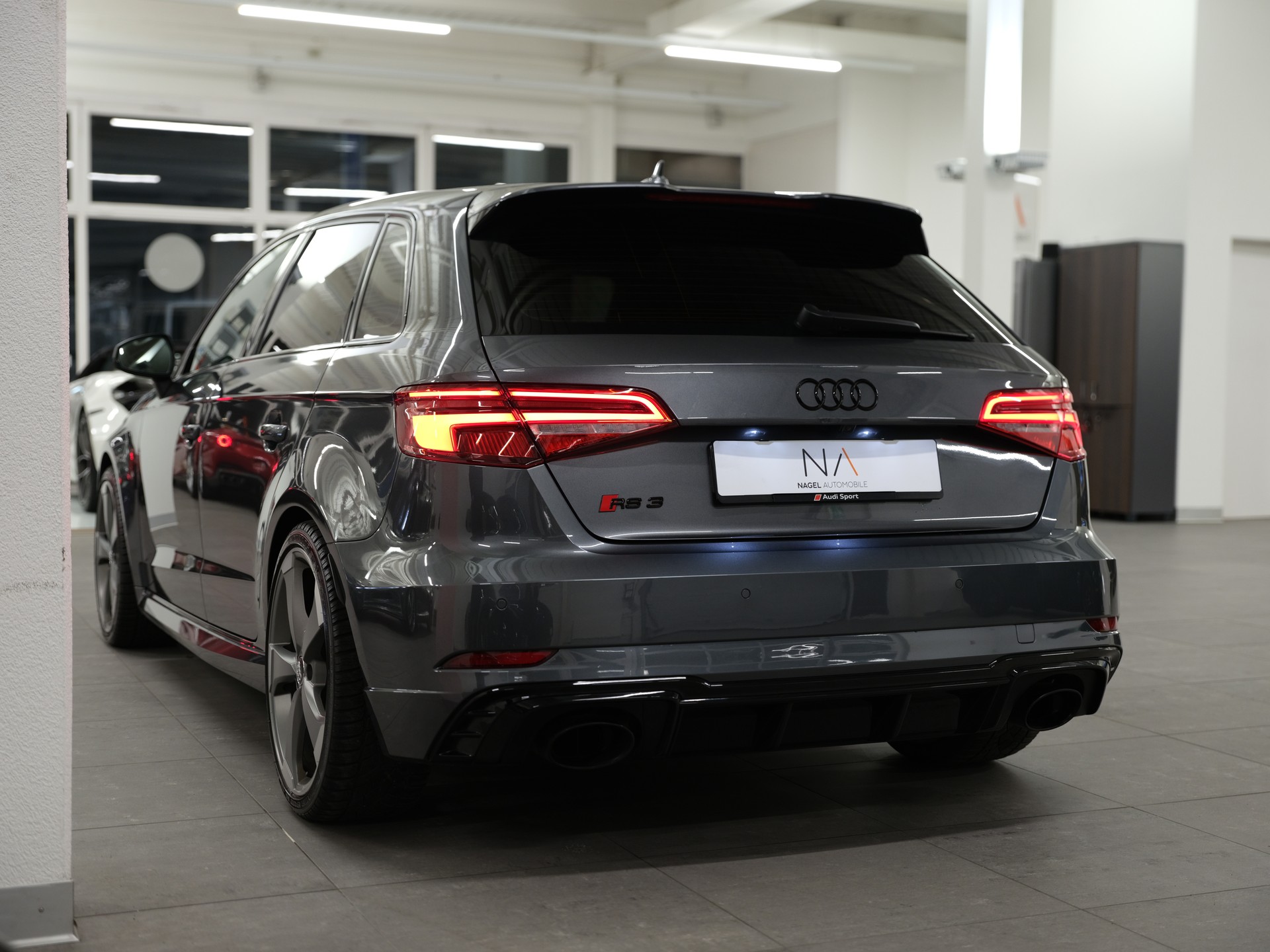 AUDI RS3 Sportback 2.5 TSI quattro S-tronic *ABT-TUNING*-image-4