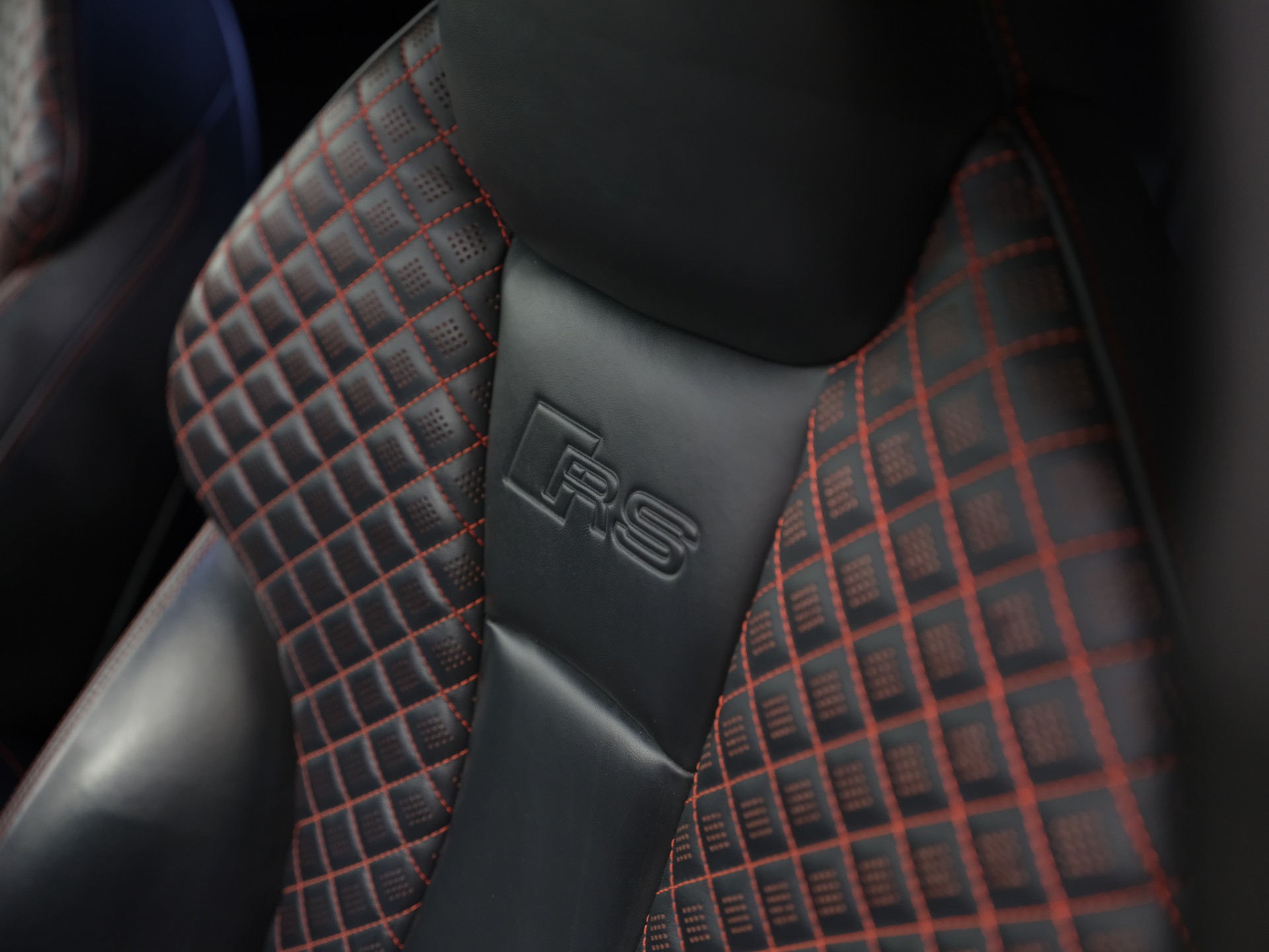 AUDI RS3 Sportback 2.5 TSI quattro S-tronic *ABT-TUNING*-image-16