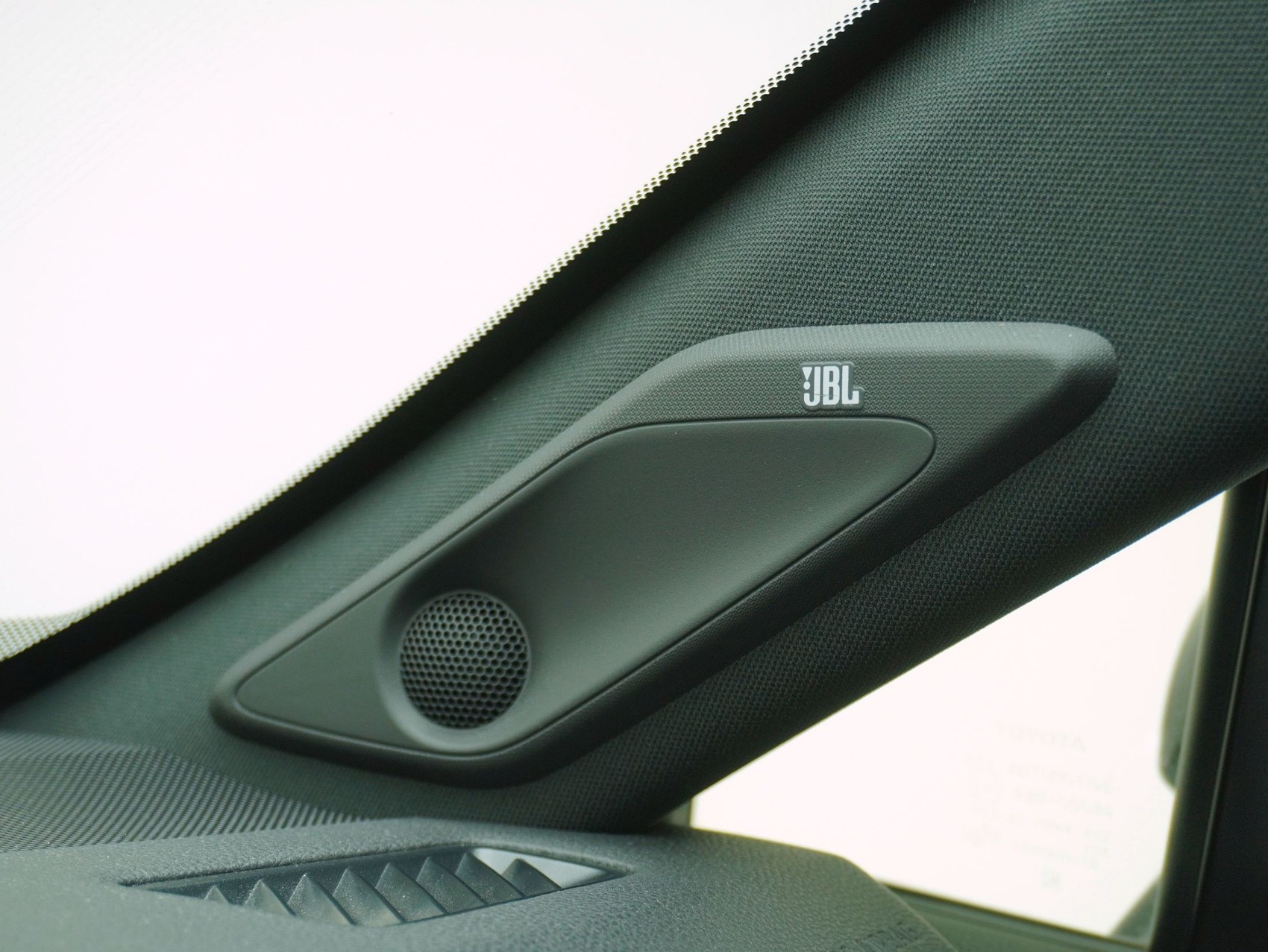 TOYOTA RAV4 2.5 Plug-In-Hybrid Platinum-image-14
