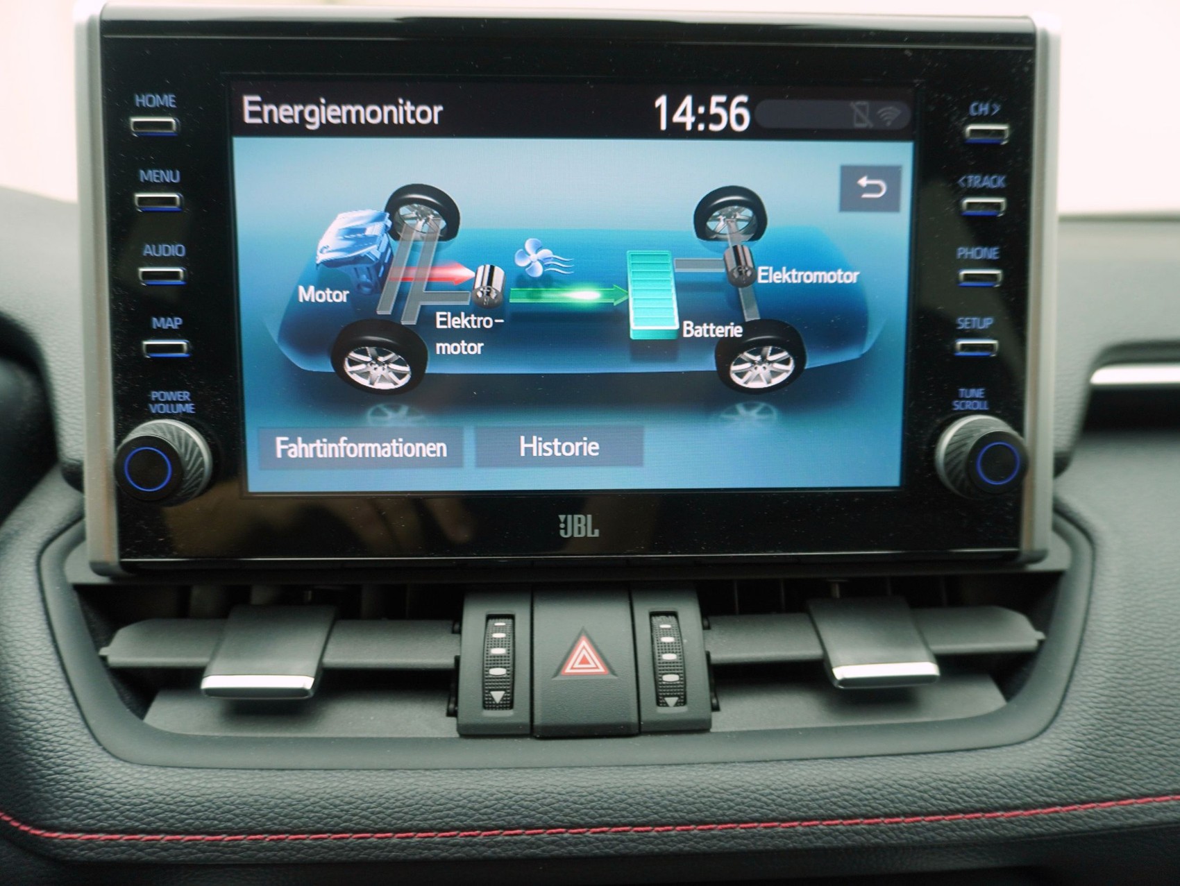 TOYOTA RAV4 2.5 Plug-In-Hybrid Platinum-image-18