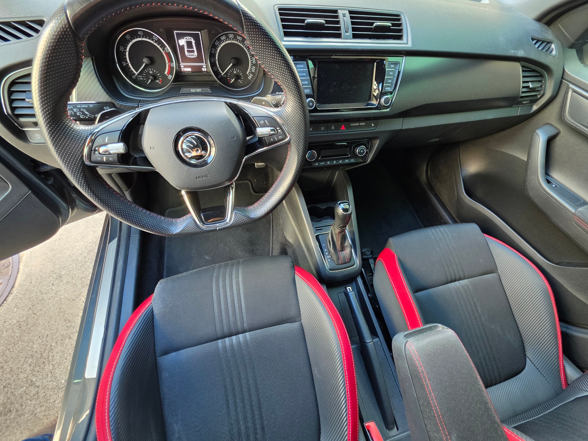 SKODA Fabia 1.0 TSI Monte Carlo DSG-image-12