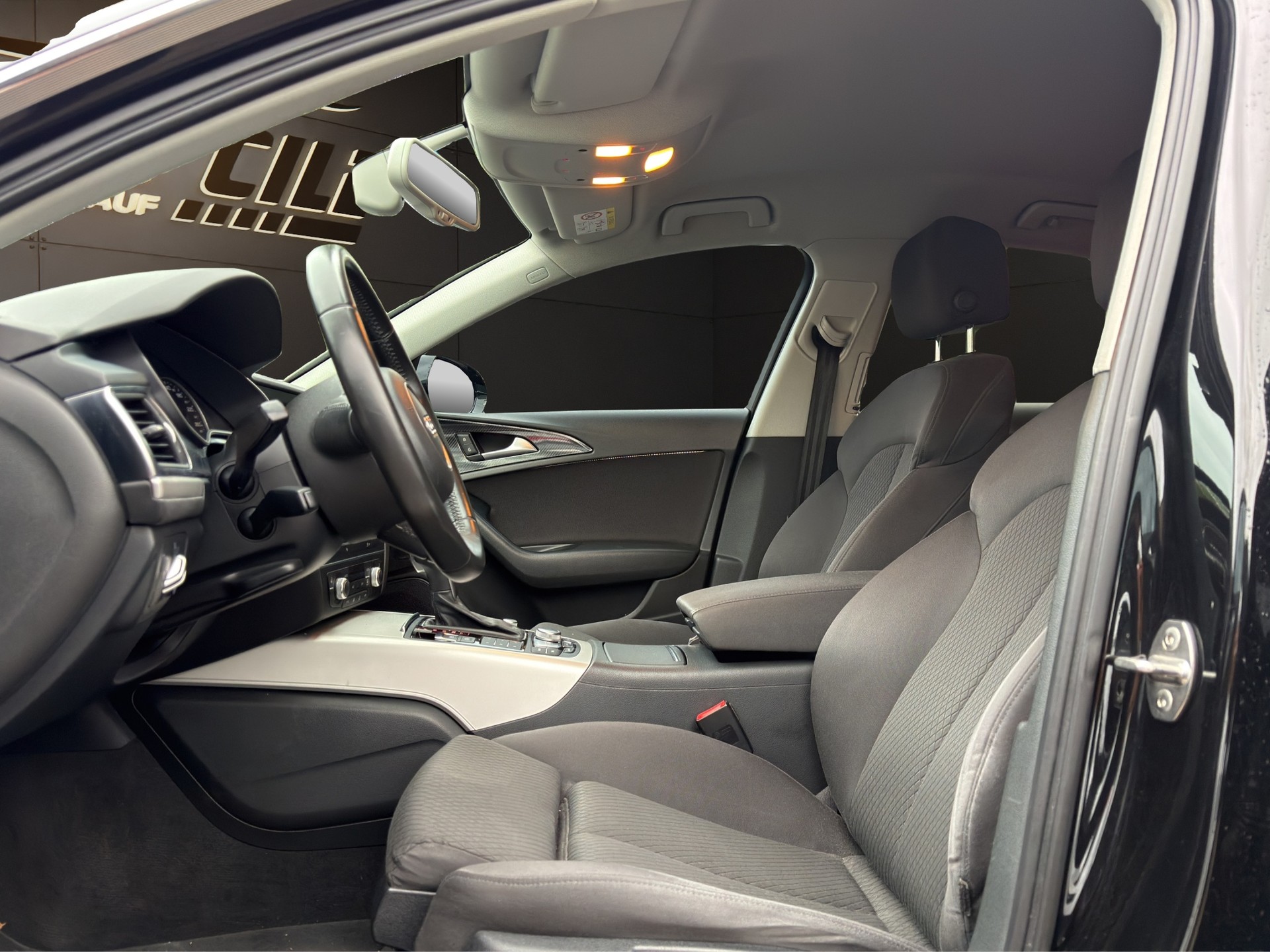 AUDI A6 2.0 TDI ultra multitronic-image-11