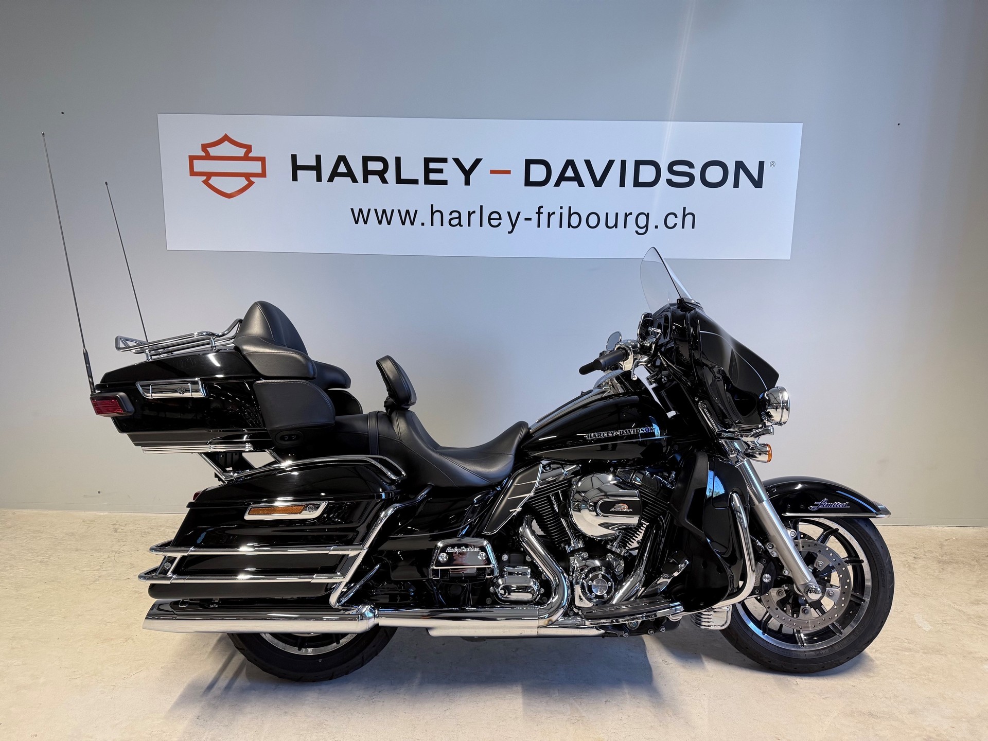 HARLEY-DAVIDSON FLHTK Electra Glide Ultra Limited