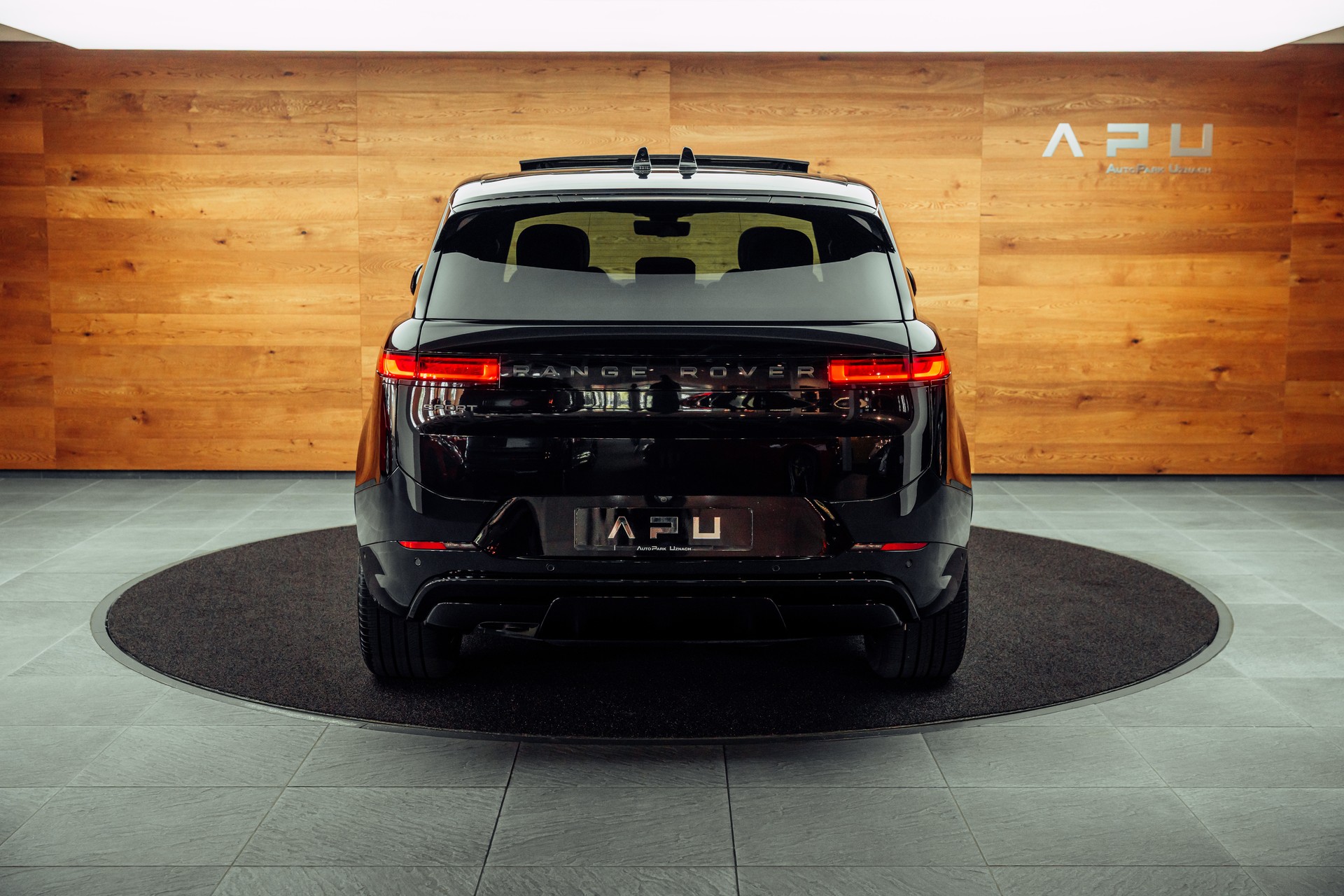 LAND ROVER Range Rover Sport D300 3.0 TD6 MHEV Dynamic SE Automatic Santorini Black-image-20