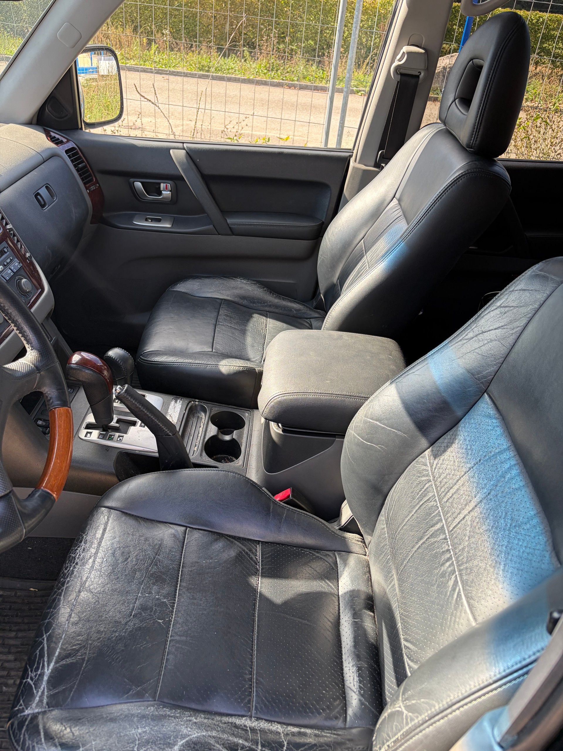 MITSUBISHI Pajero 3.2 DI-D Dakar-image-8