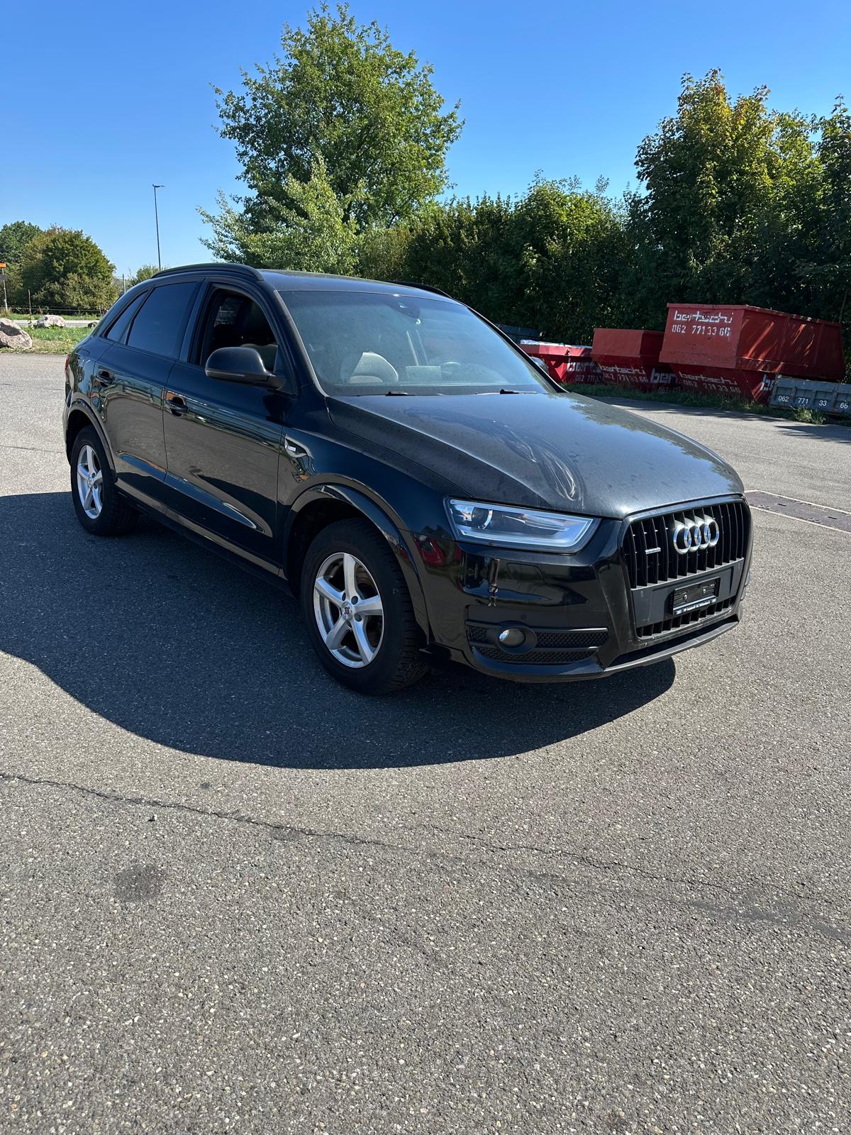 AUDI Q3 2.0 TFSI quattro S-tronic-image-3