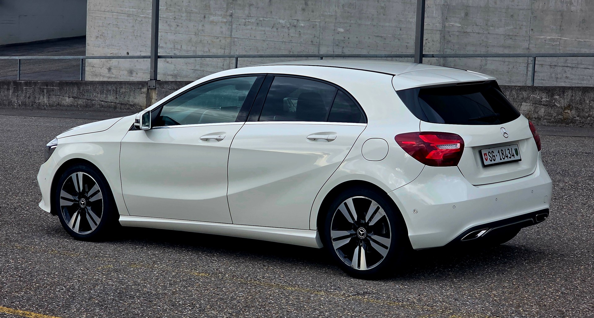 MERCEDES-BENZ A 200 CDI Night Star 7G-DCT-image-3