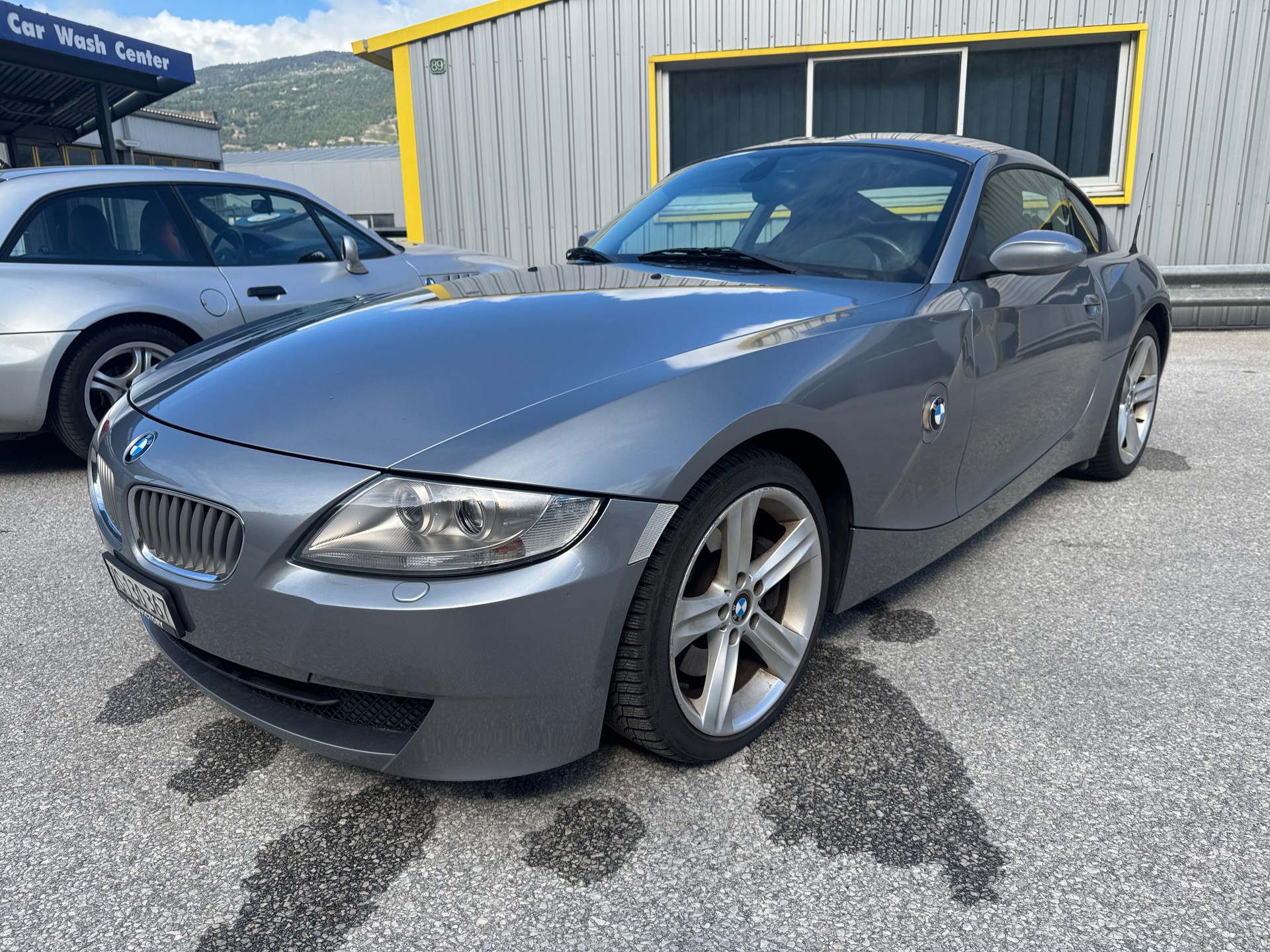BMW Z4 3.0si Coupé-image-0