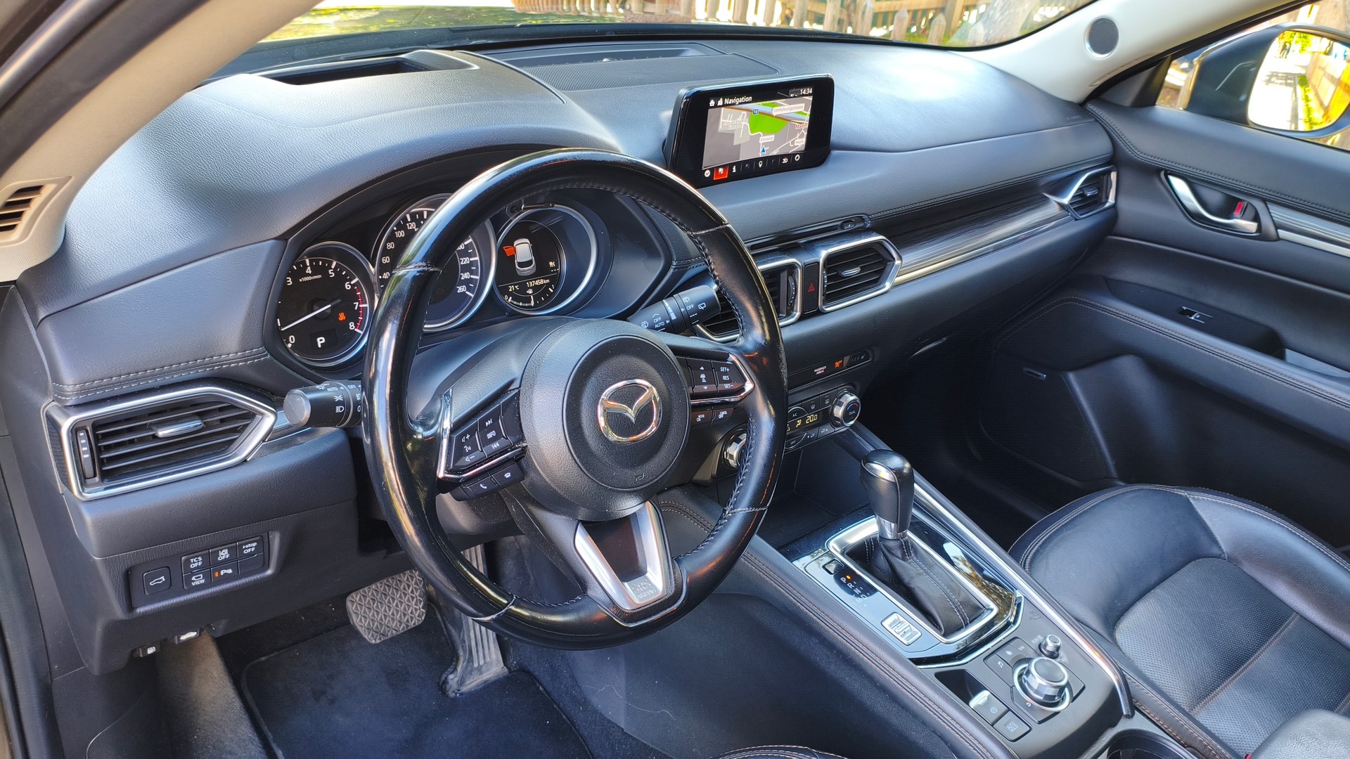 MAZDA CX-5 SKYACTIV-G 194 Revolution AWD Automat-image-6
