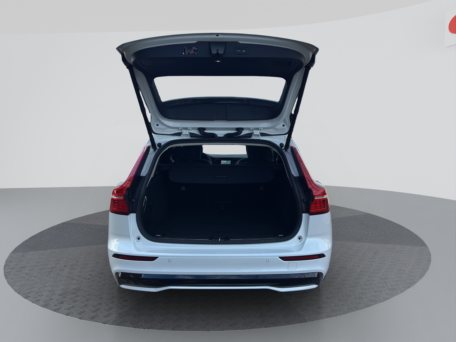 VOLVO V60 B4 Benzin Mild Hybrid Plus Dark DCT-image-15