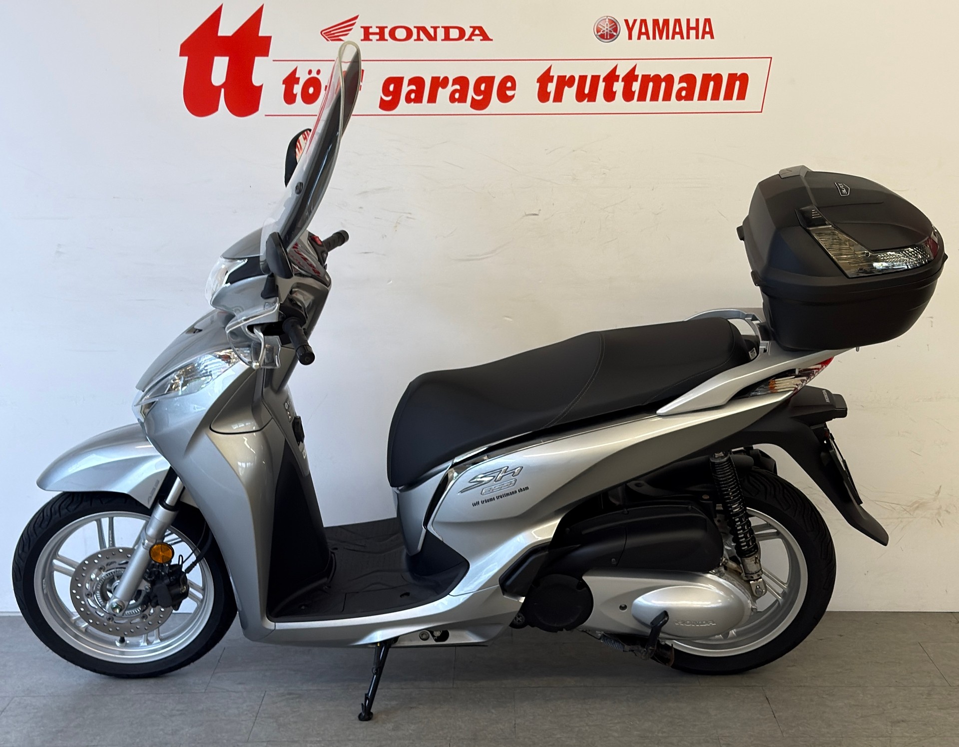 HONDA SH 300 i ABS-showroom-element-1