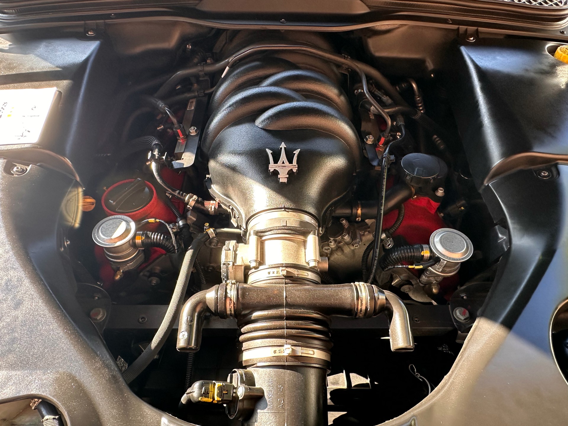 MASERATI GranTurismo S Cambiocorsa-image-11