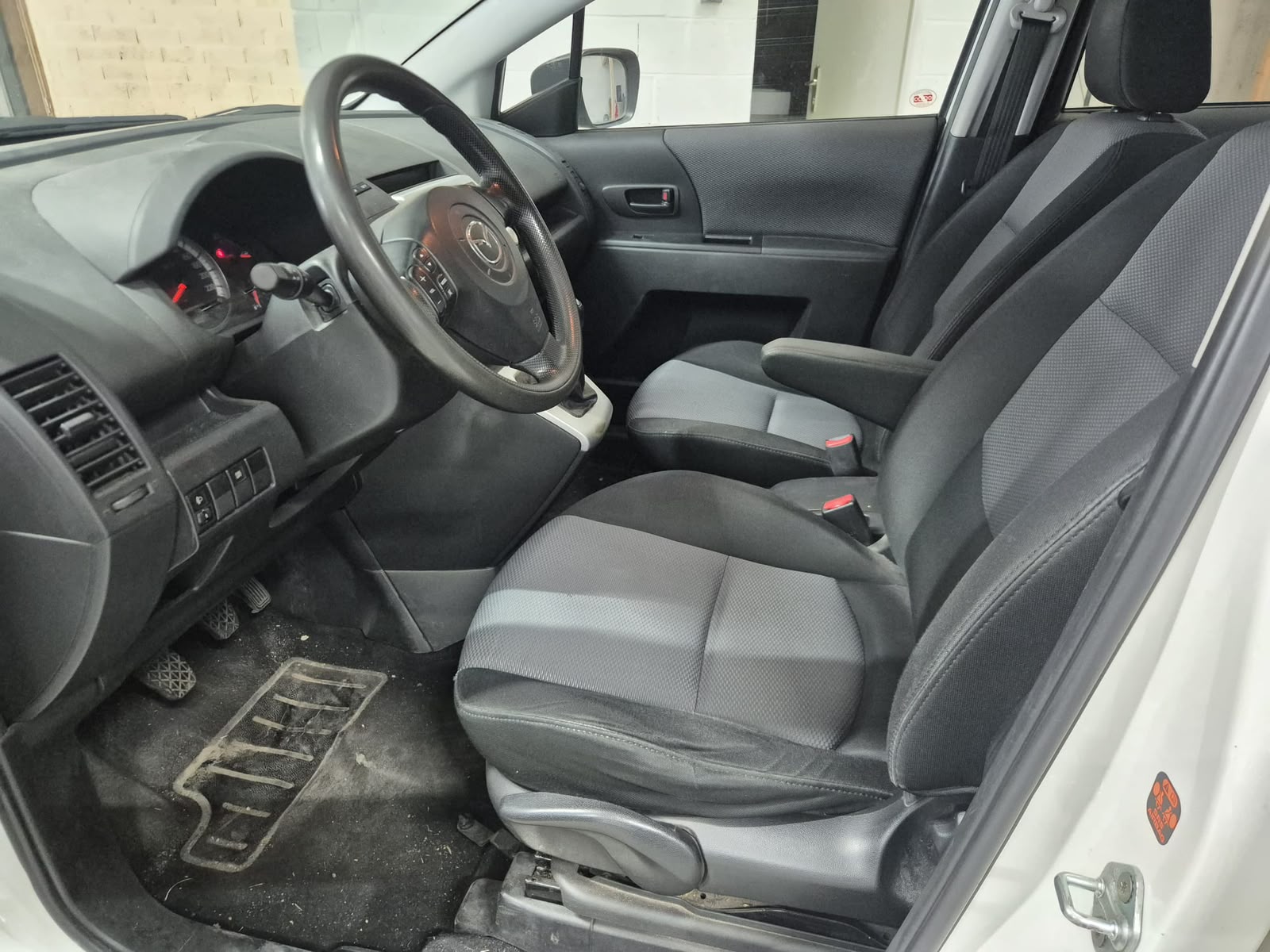 MAZDA 5 1.8 16V Confort-image-6