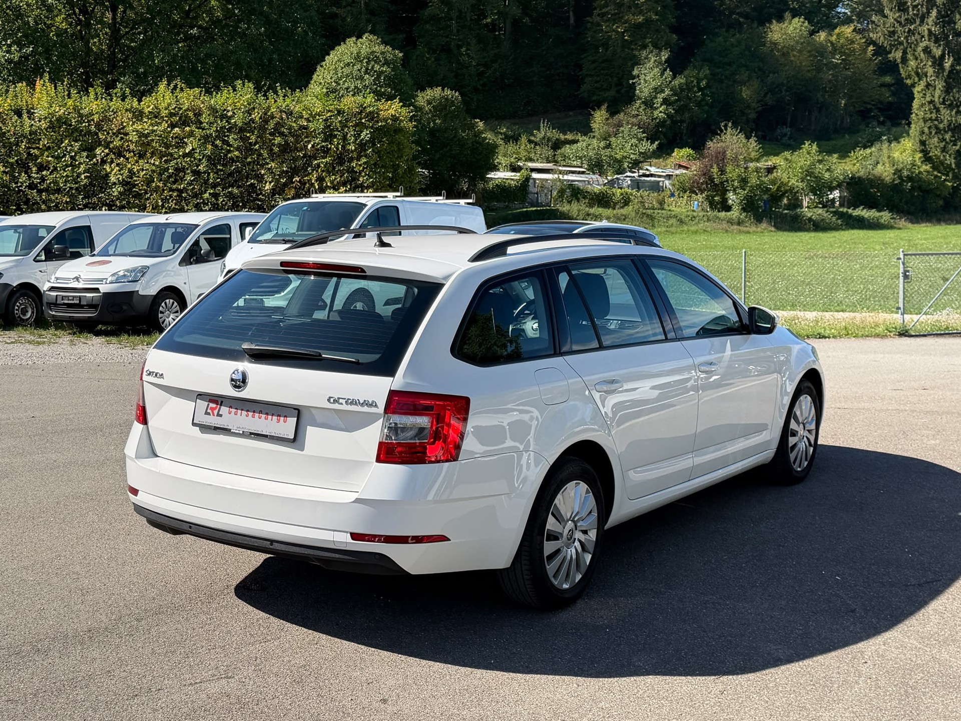 SKODA Octavia Combi 1.5 TSI Ambition DSG-image-4