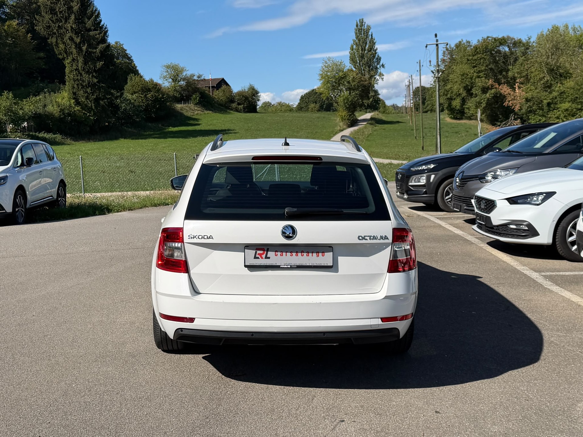 SKODA Octavia Combi 1.5 TSI Ambition DSG-image-5