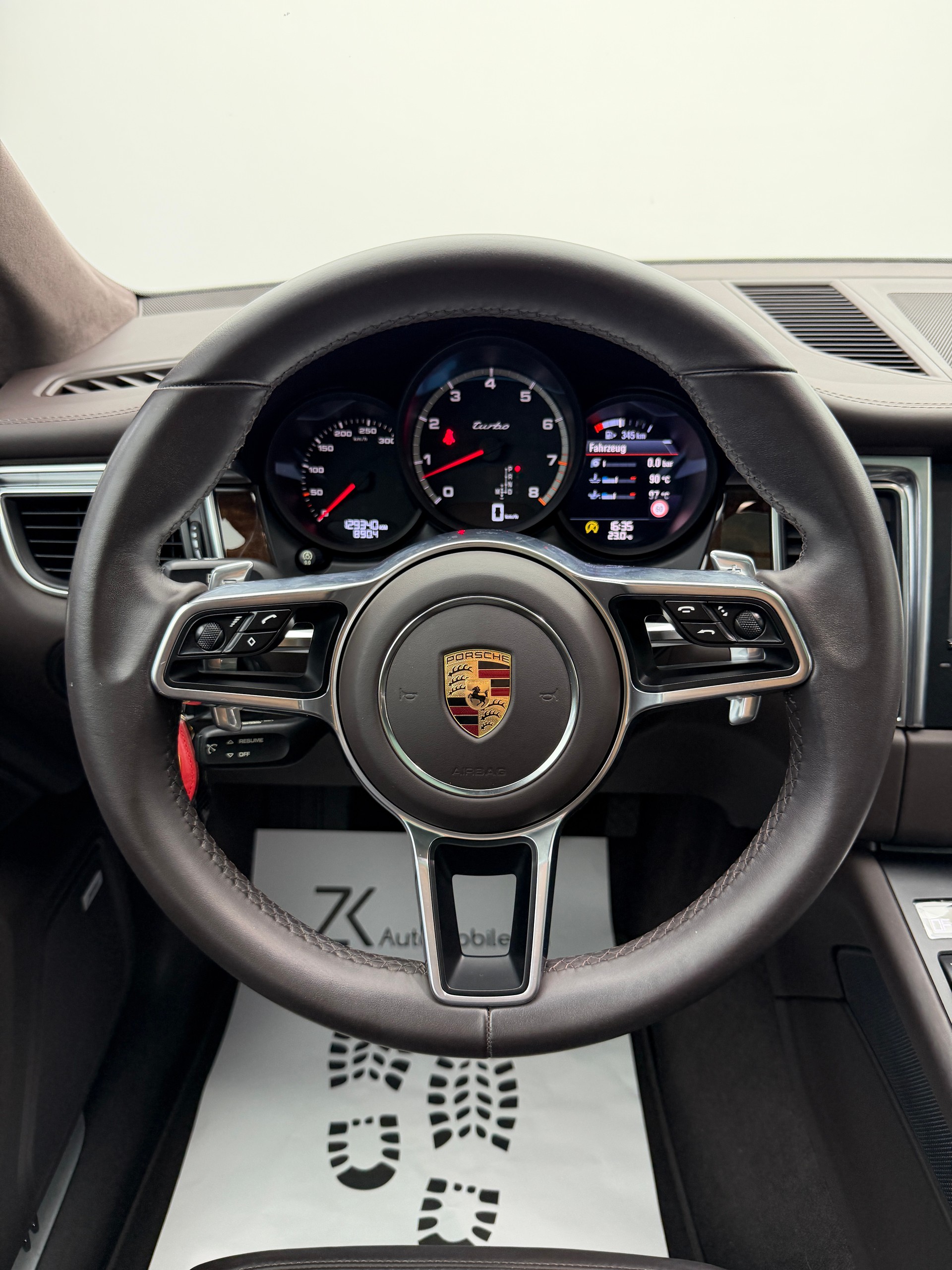 PORSCHE Macan Turbo V6 400PS Palladium Metallic PDK / 360° Kamera / BOSE Soundsystem / Panoramadach / Leder / KW-Gewindefahrwerk /-image-12