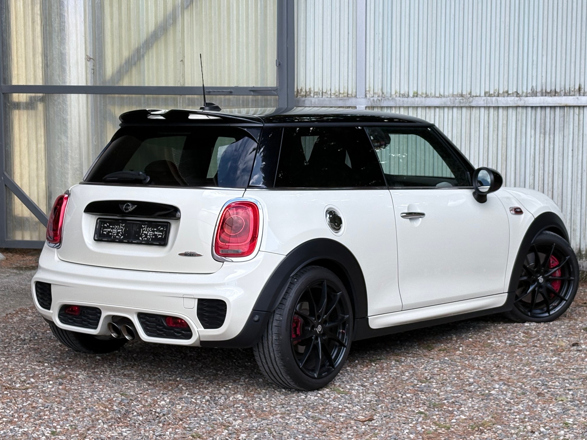 MINI 2.0i John Cooper Works 231 PS Steptronic-image-1