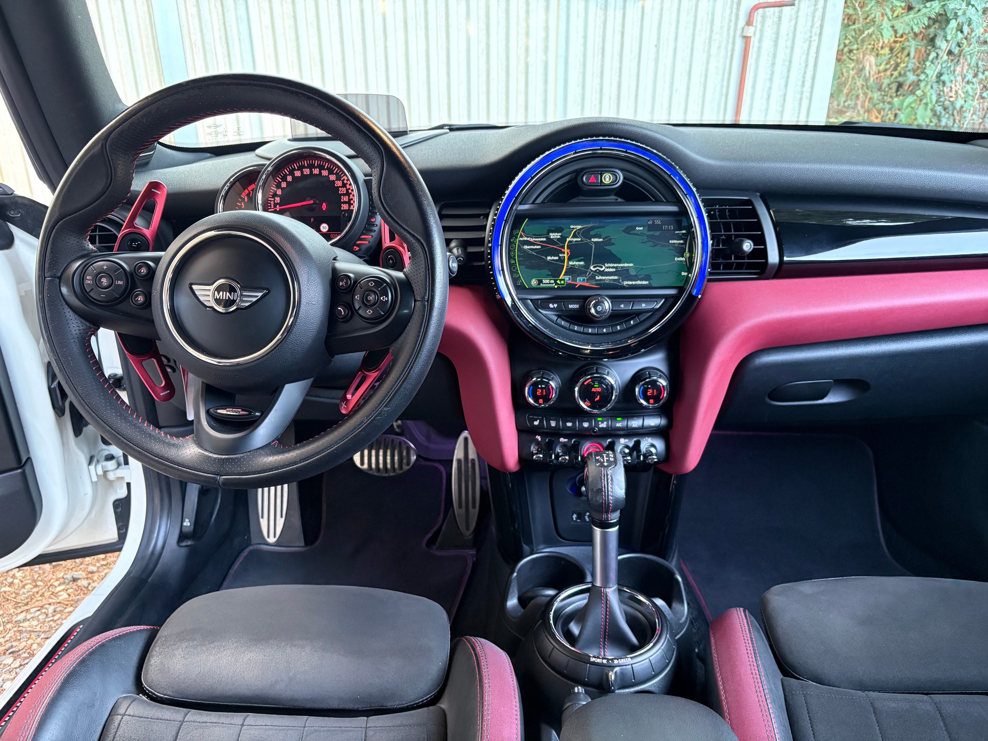 MINI 2.0i John Cooper Works 231 PS Steptronic-image-2