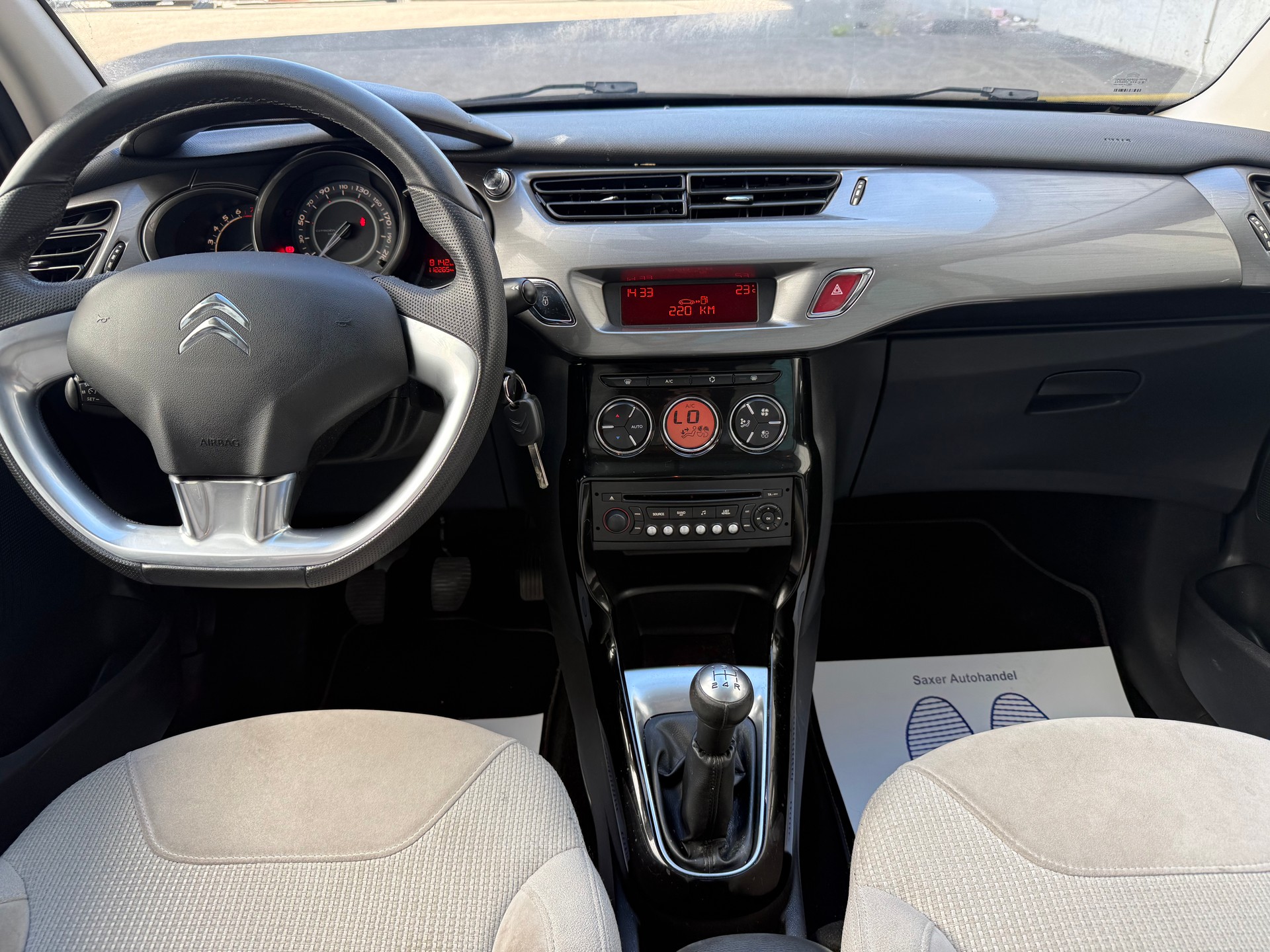 CITROEN C3 1.6i 16V Exclusive-image-5
