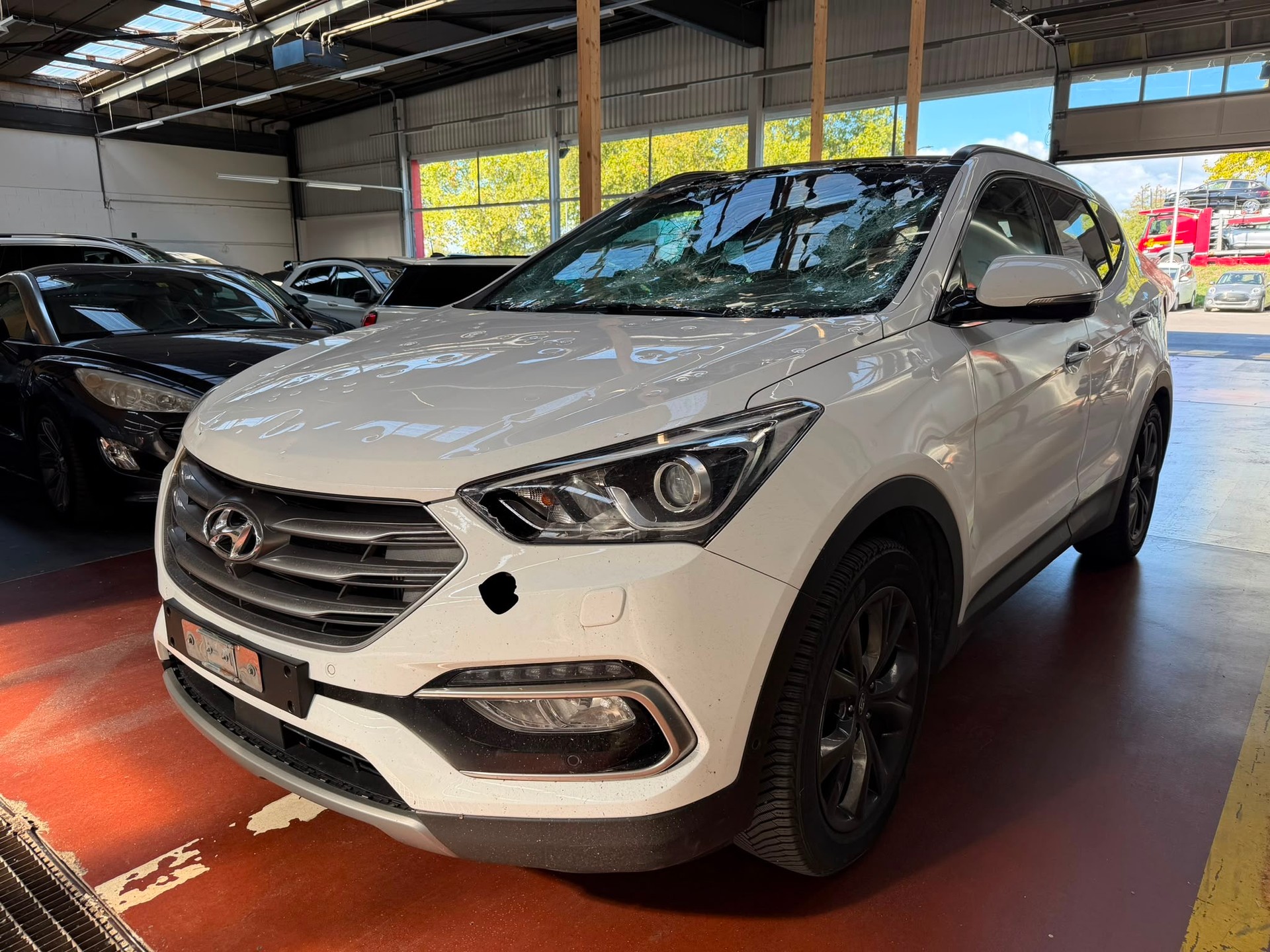 HYUNDAI Santa Fe 2.2 CRDI Amplia 4WD Automatic-image-0