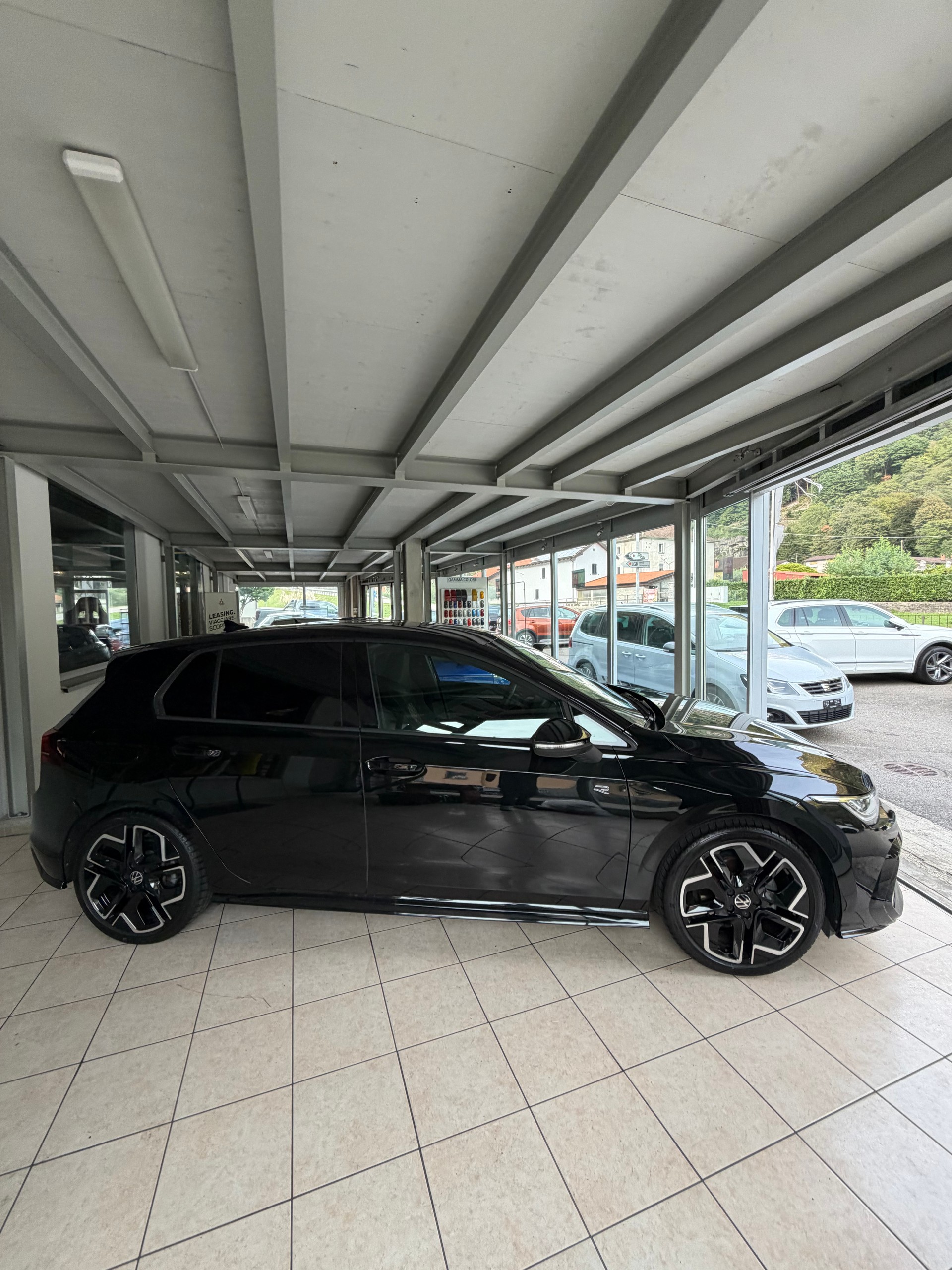 VW Golf 1.5 e TSI mHEV R-Line DSG-image-6