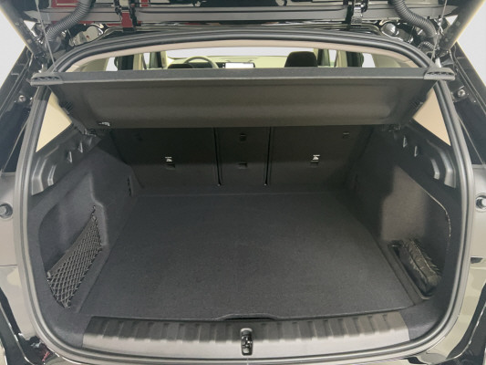 BMW X1 sDrive 20i 48V-image-13