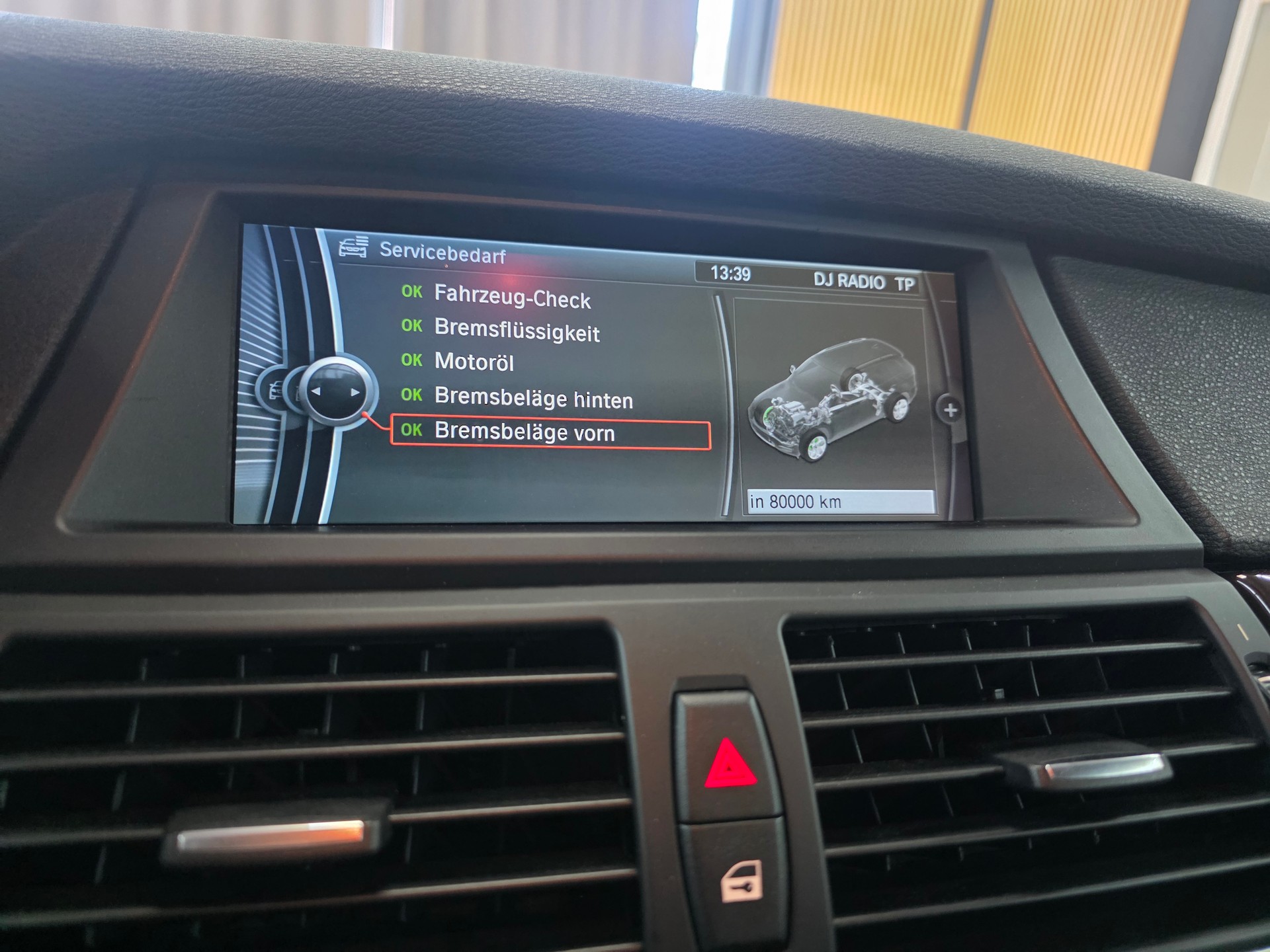 BMW X5 xDrive M50d Steptronic Individual 7-Plätze-image-16